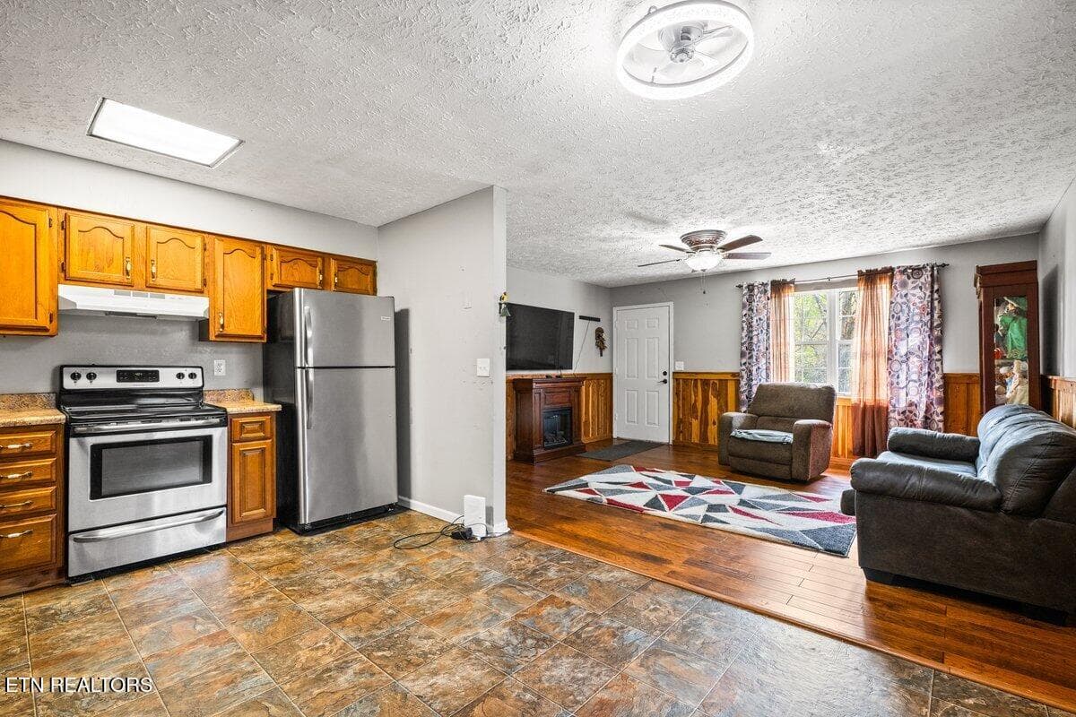 225 Country Way Dr 12 - 225 Country Way Drive, LaFollette, TN 37766, LaFollette