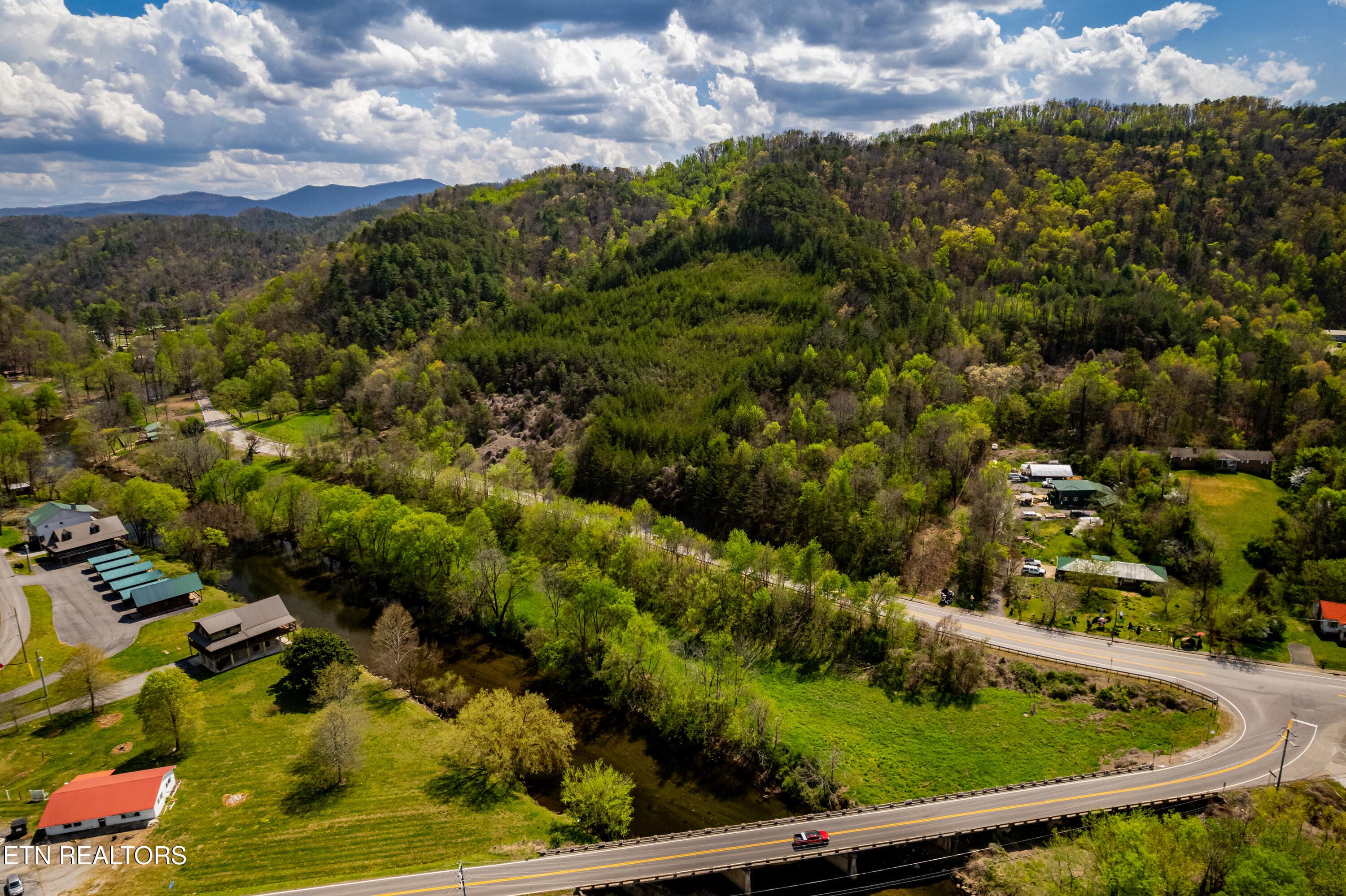 3.77acreSkyway-18 - 2 Cherohala Skyway, Tellico Plains, TN 37385