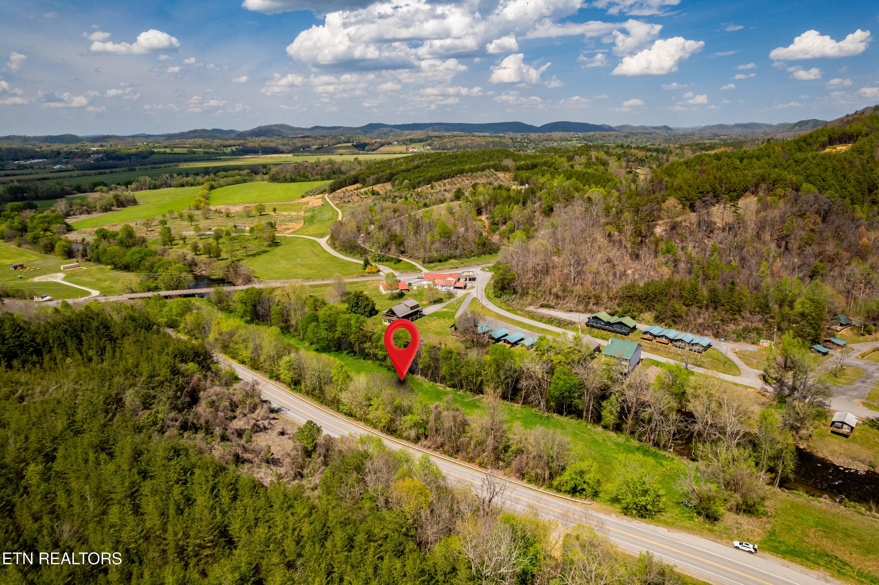 3.77acreSkyway-37 - 2 Cherohala Skyway, Tellico Plains, TN 37385