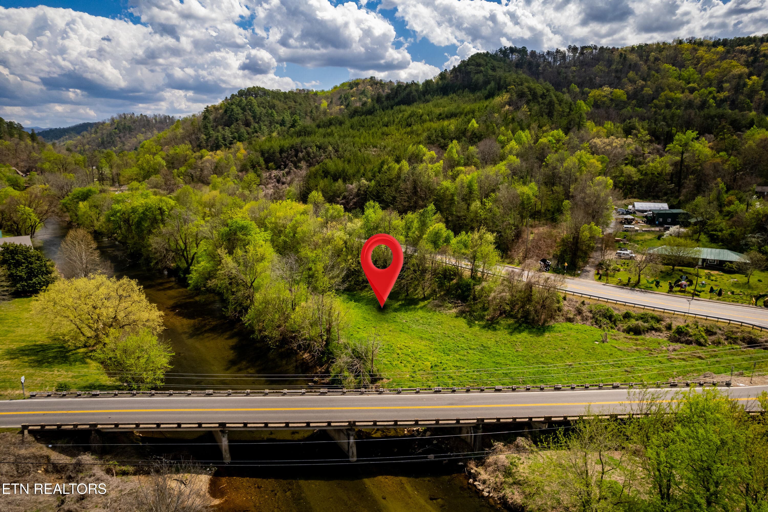 3.77acreSkyway-55 - 2 Cherohala Skyway, Tellico Plains, TN 37385