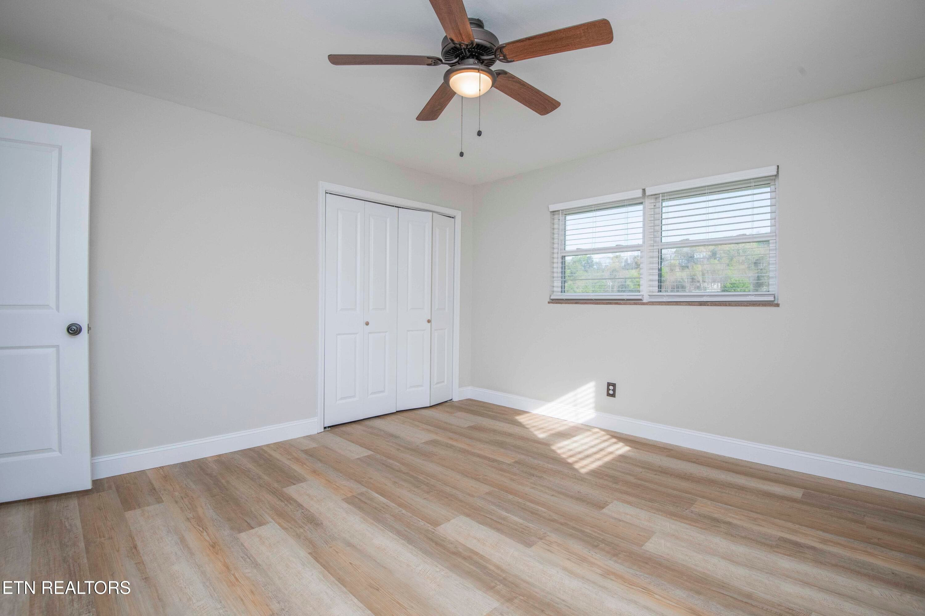 bed 2_1 - 10732 Richland Rd, Mascot, TN 37806