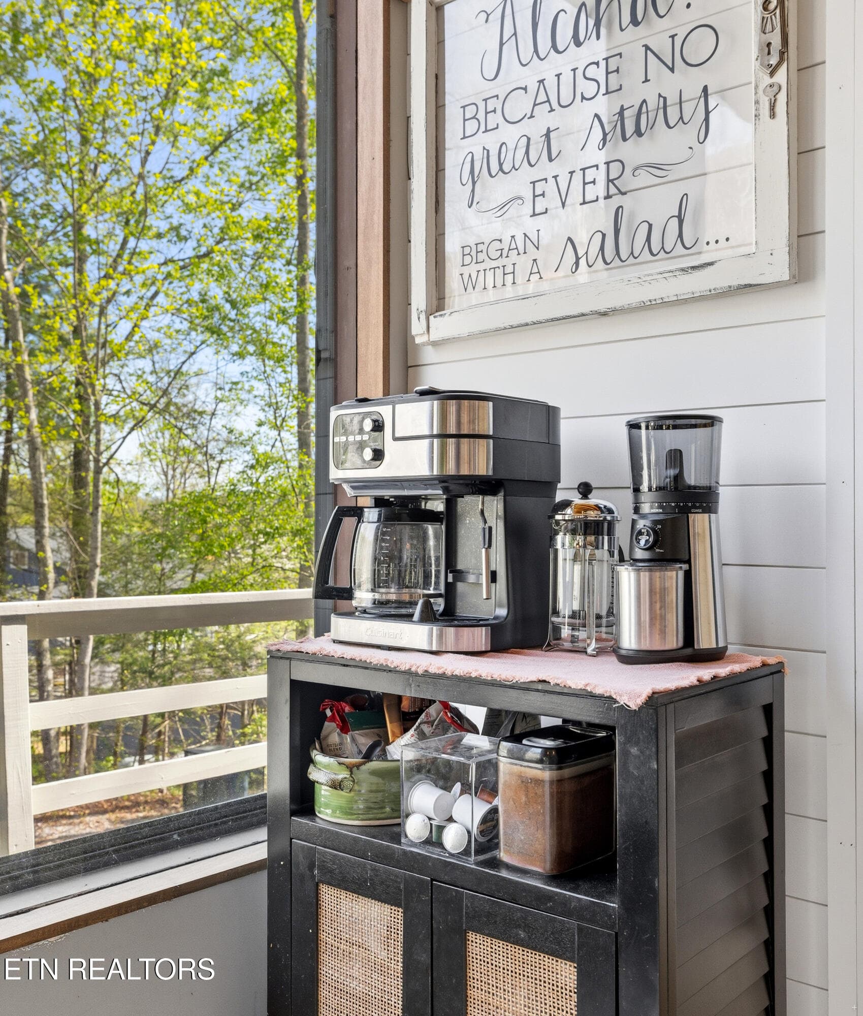 Coffee Bar - 509 Adams Road, Gatlinburg, TN 37738, Gatlinburg