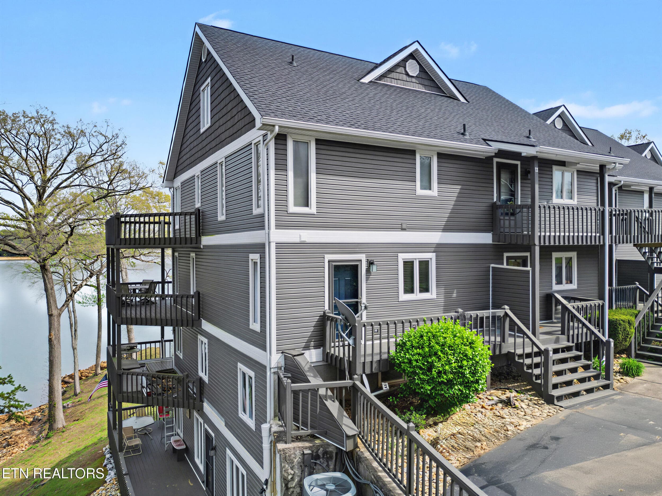 2_2 - 700 Shanghai Landing Lane 8, LaFollette, TN 37766