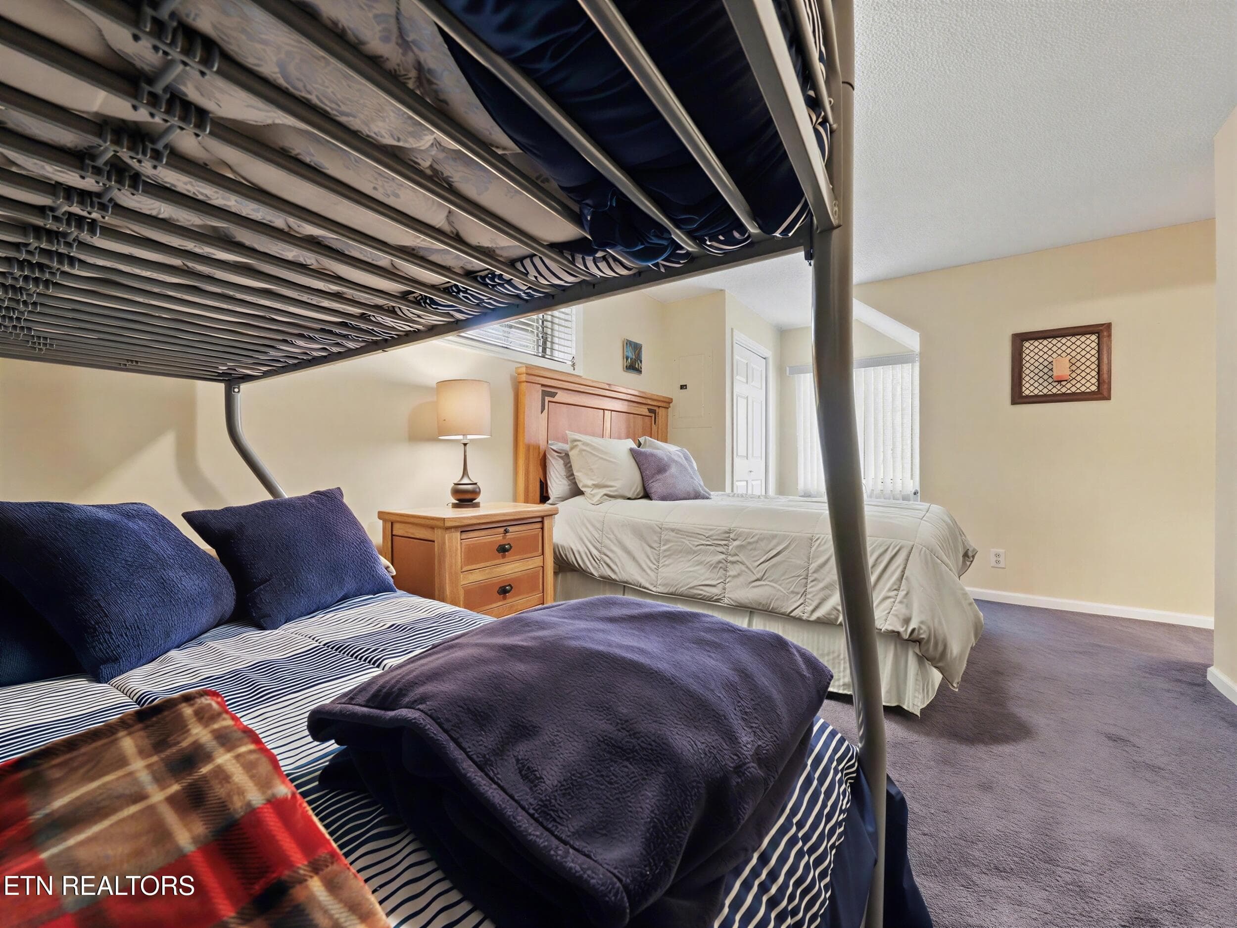 19_404 - 700 Shanghai Landing Lane 8, LaFollette, TN 37766
