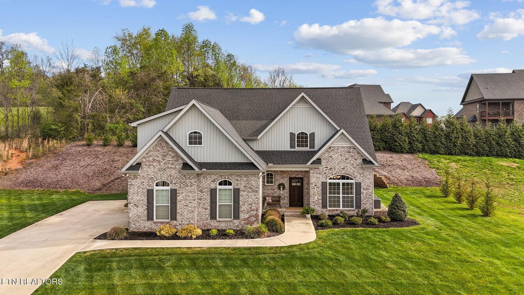 2324 Wolf Crossing Lane, Knoxville, TN 37932