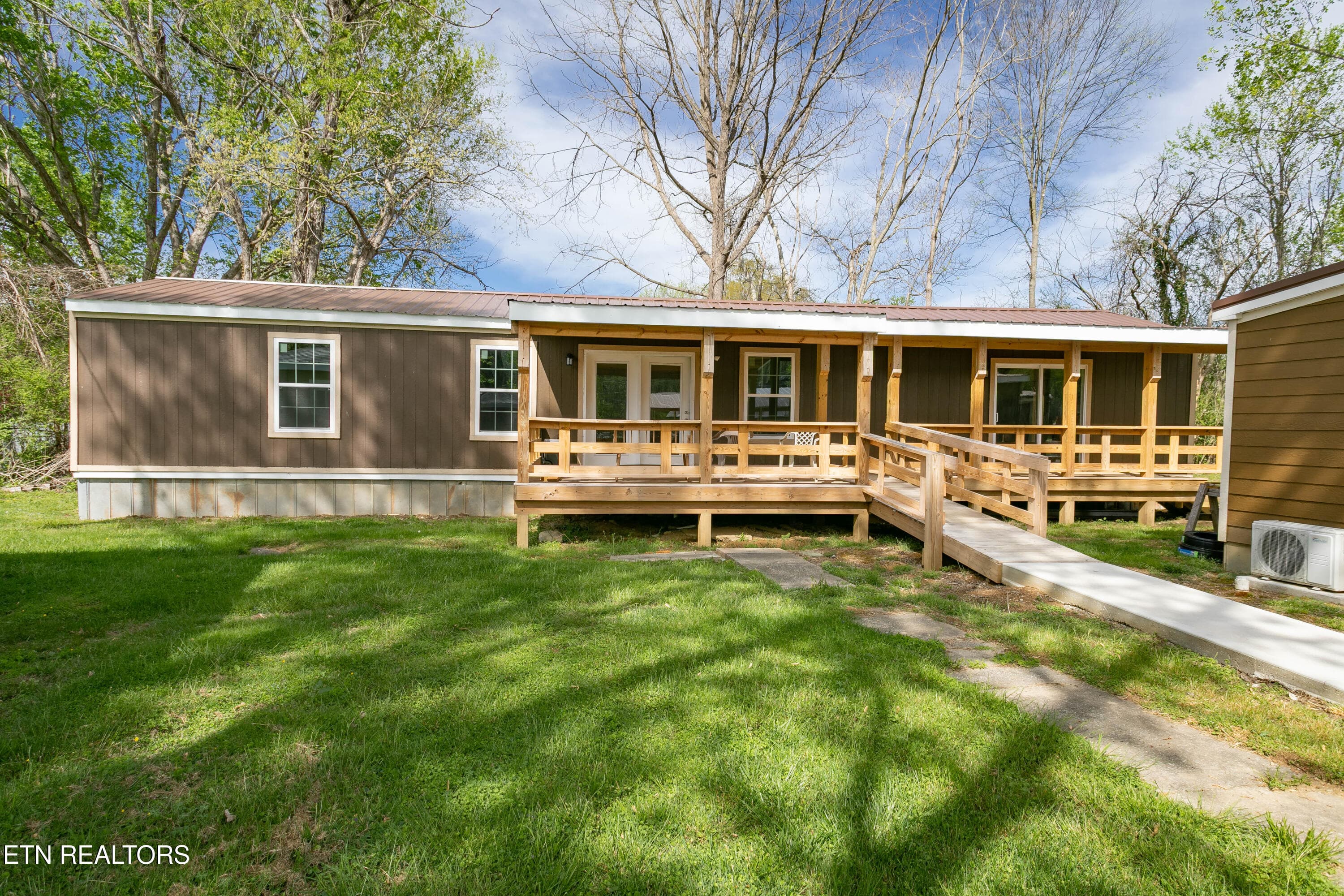 2B4A9062 (1) - 8113 W Old Highway 73, Townsend, TN 37882