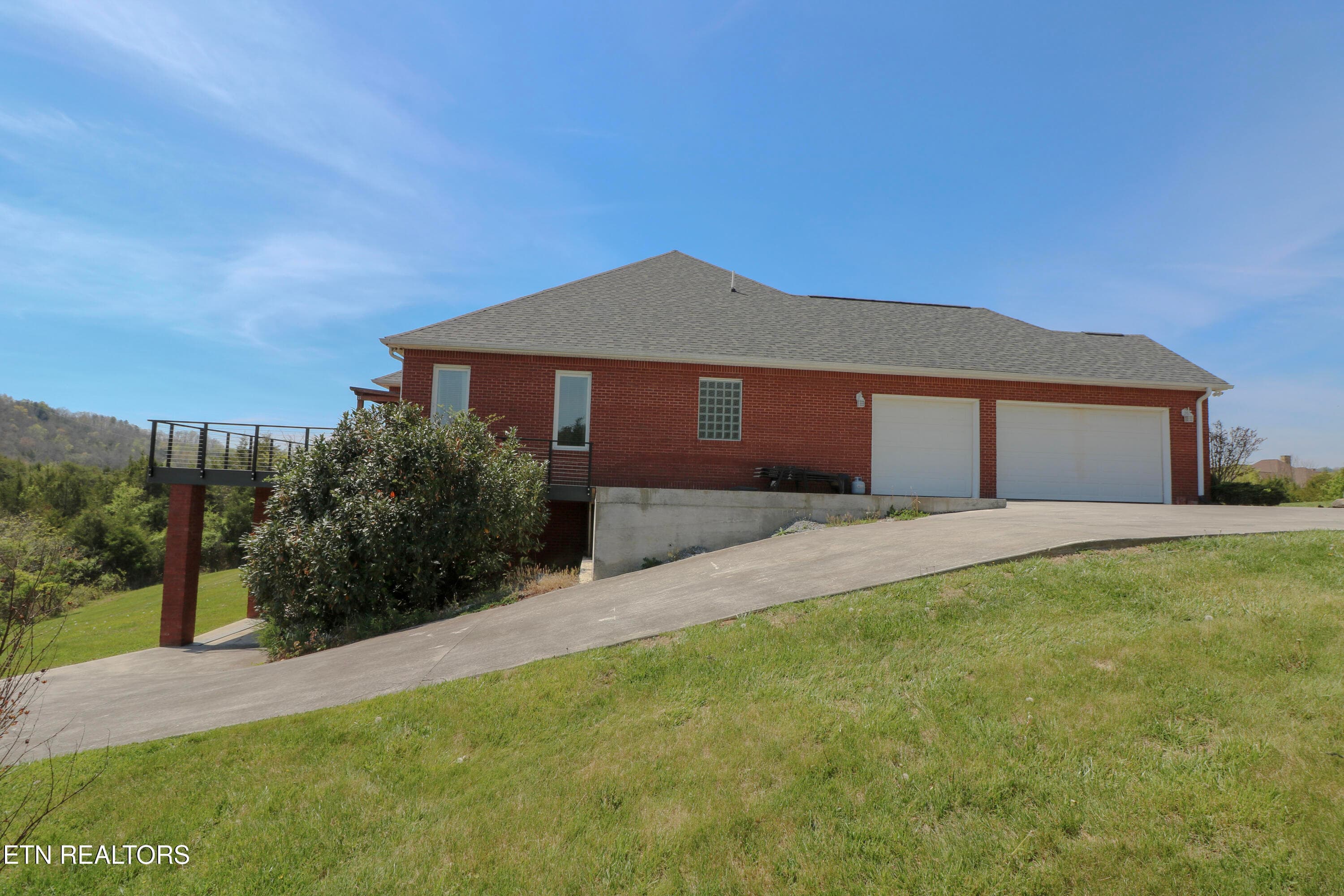 Side of House - 123 Double Tee Court, Tazewell, TN 37879