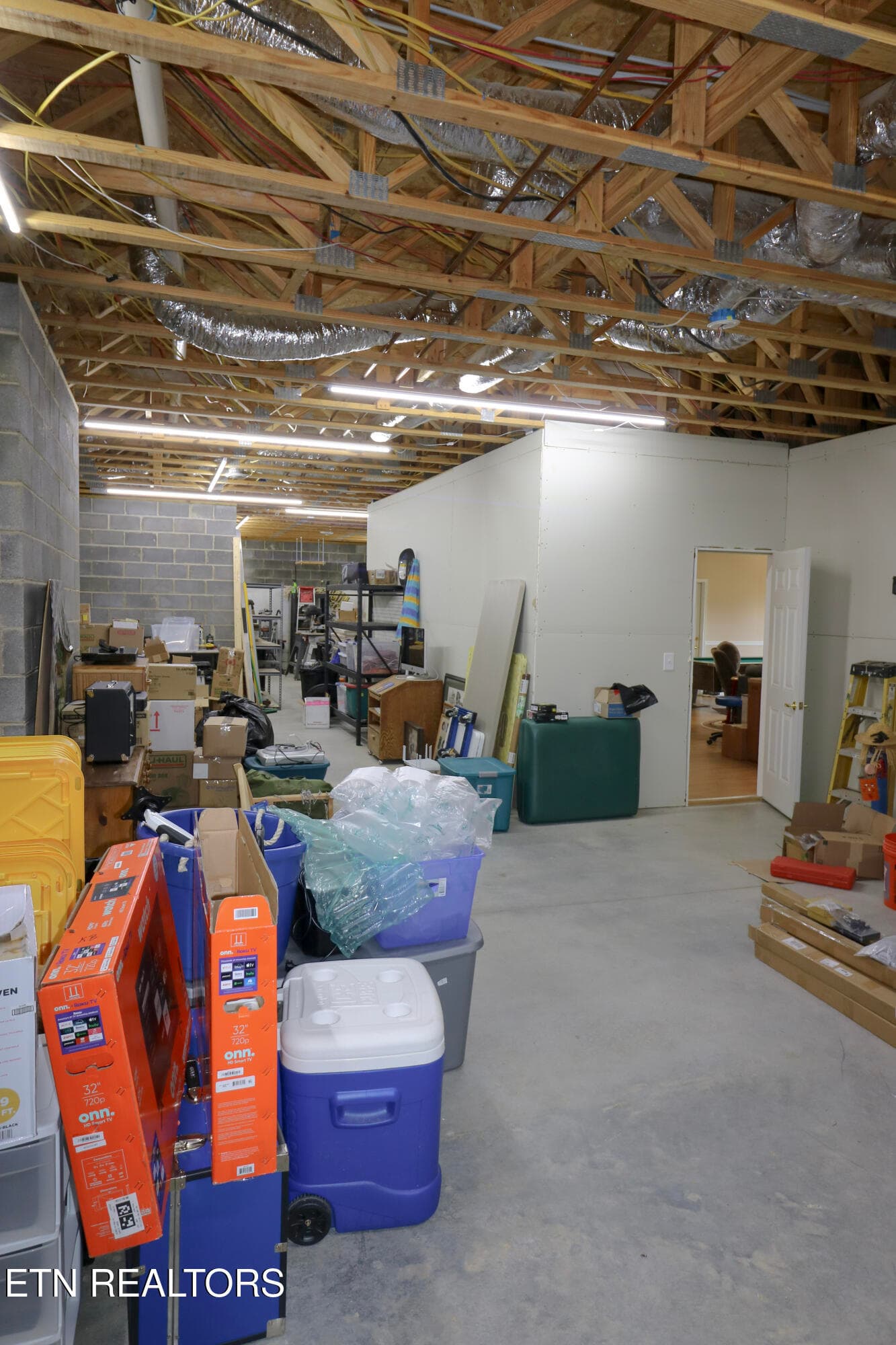 Walk out Storage 1 - 123 Double Tee Court, Tazewell, TN 37879