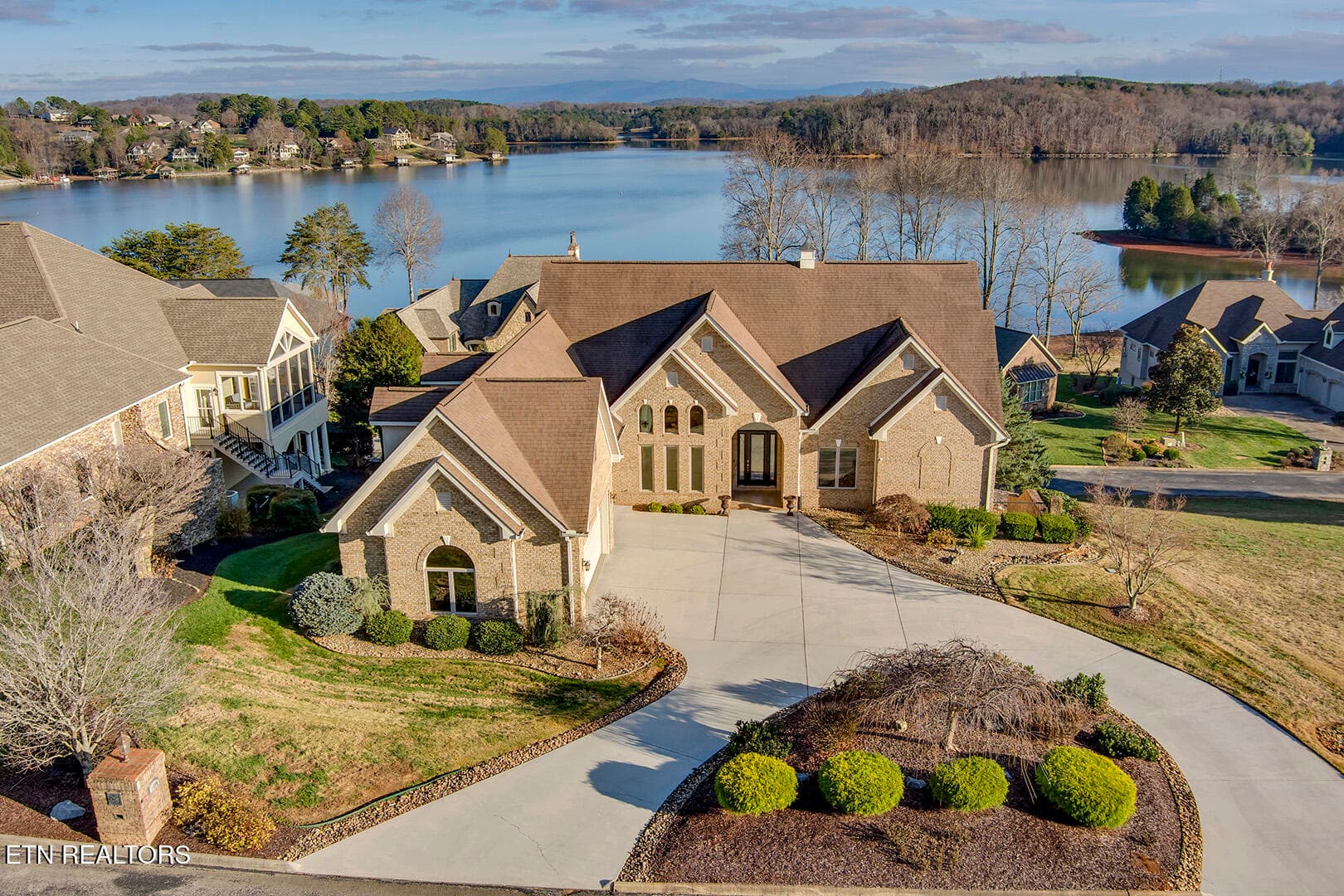 02_RarityBayPkwy_1490_FrontElevated - 1490 Rarity Bay Pkwy, Vonore, TN 37885, Vonore