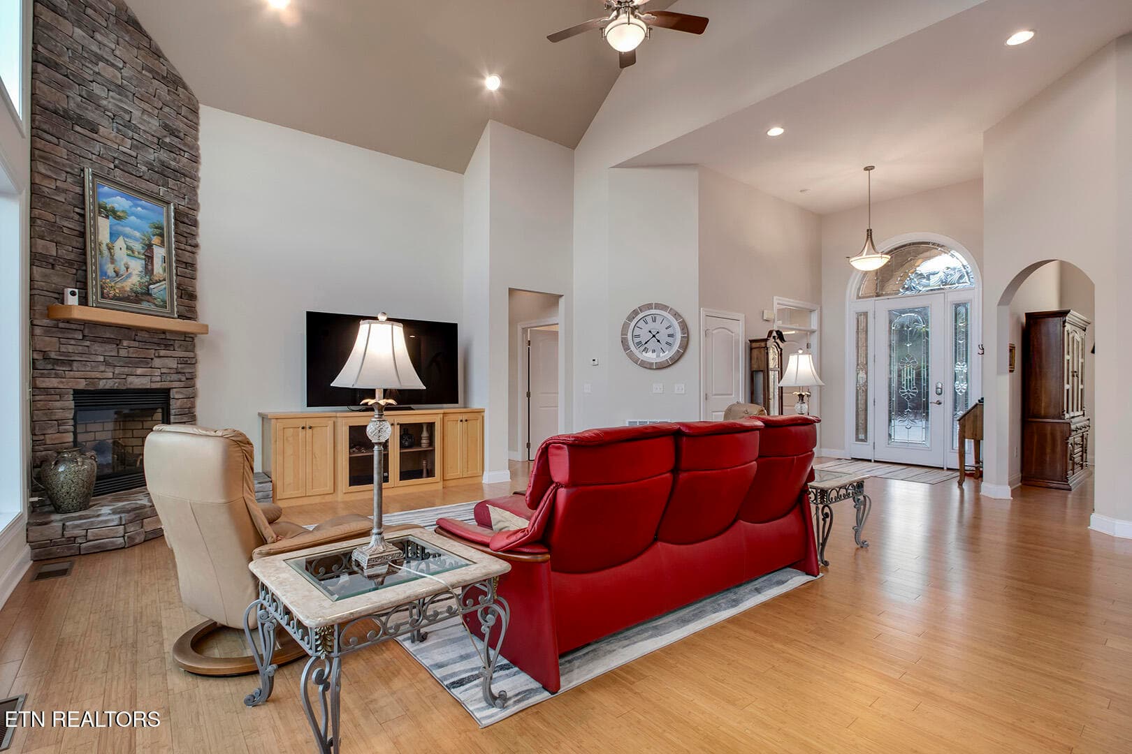 09_RarityBayPkwy_1490_Living04 - 1490 Rarity Bay Pkwy, Vonore, TN 37885, Vonore