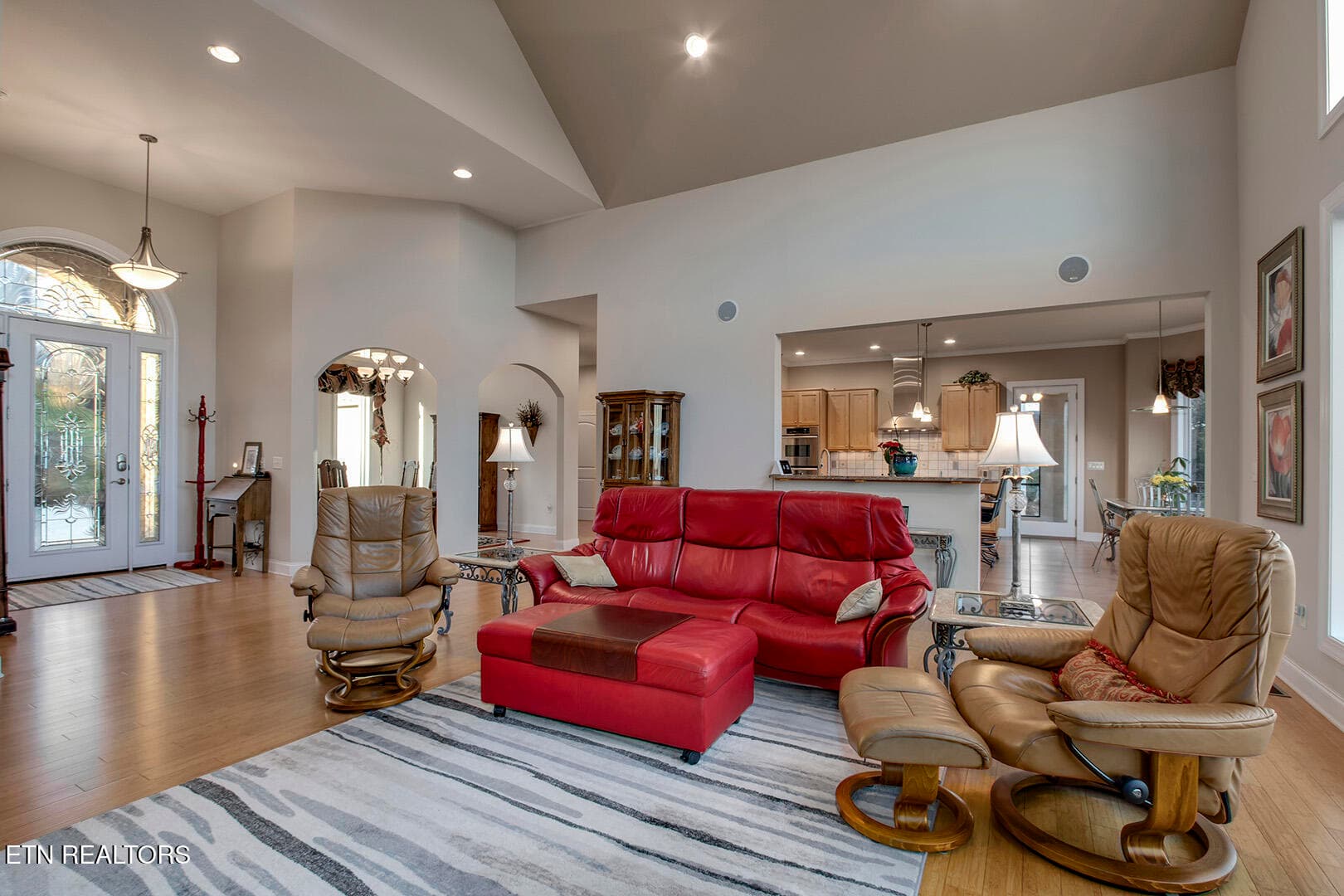 10_RarityBayPkwy_1490_Living05 - 1490 Rarity Bay Pkwy, Vonore, TN 37885, Vonore