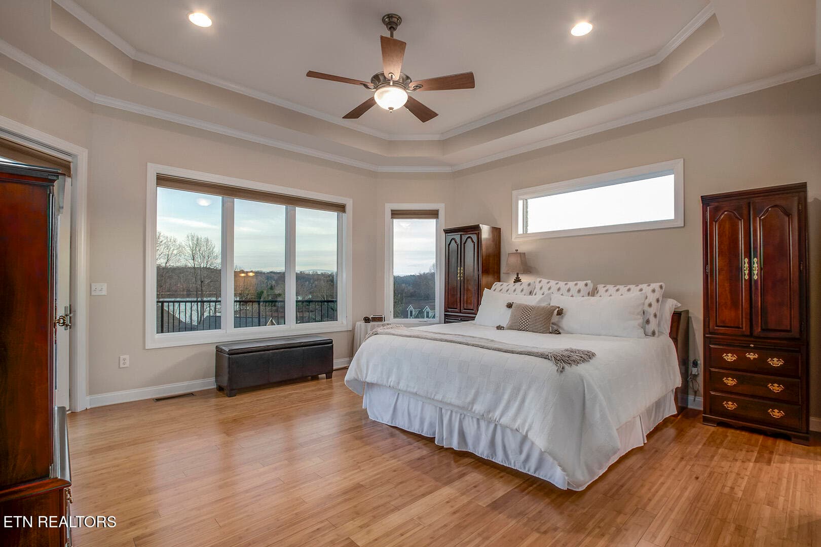 27_RarityBayPkwy_1490_MasterBedroom01 - 1490 Rarity Bay Pkwy, Vonore, TN 37885, Vonore