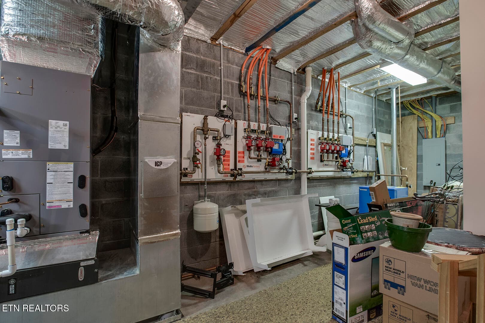 49_RarityBayPkwy_1490_Utility-Storage-Ra - 1490 Rarity Bay Pkwy, Vonore, TN 37885, Vonore