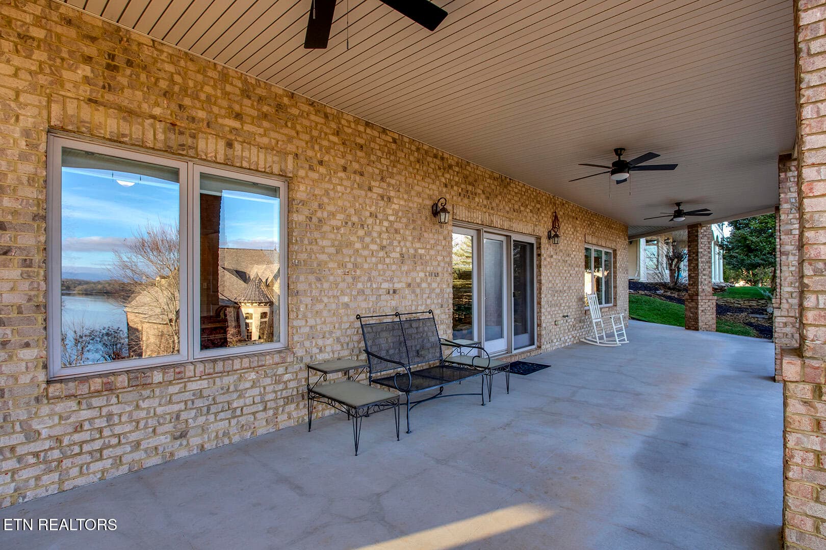53_RarityBayPkwy_1490_CoveredPatio02 - 1490 Rarity Bay Pkwy, Vonore, TN 37885, Vonore
