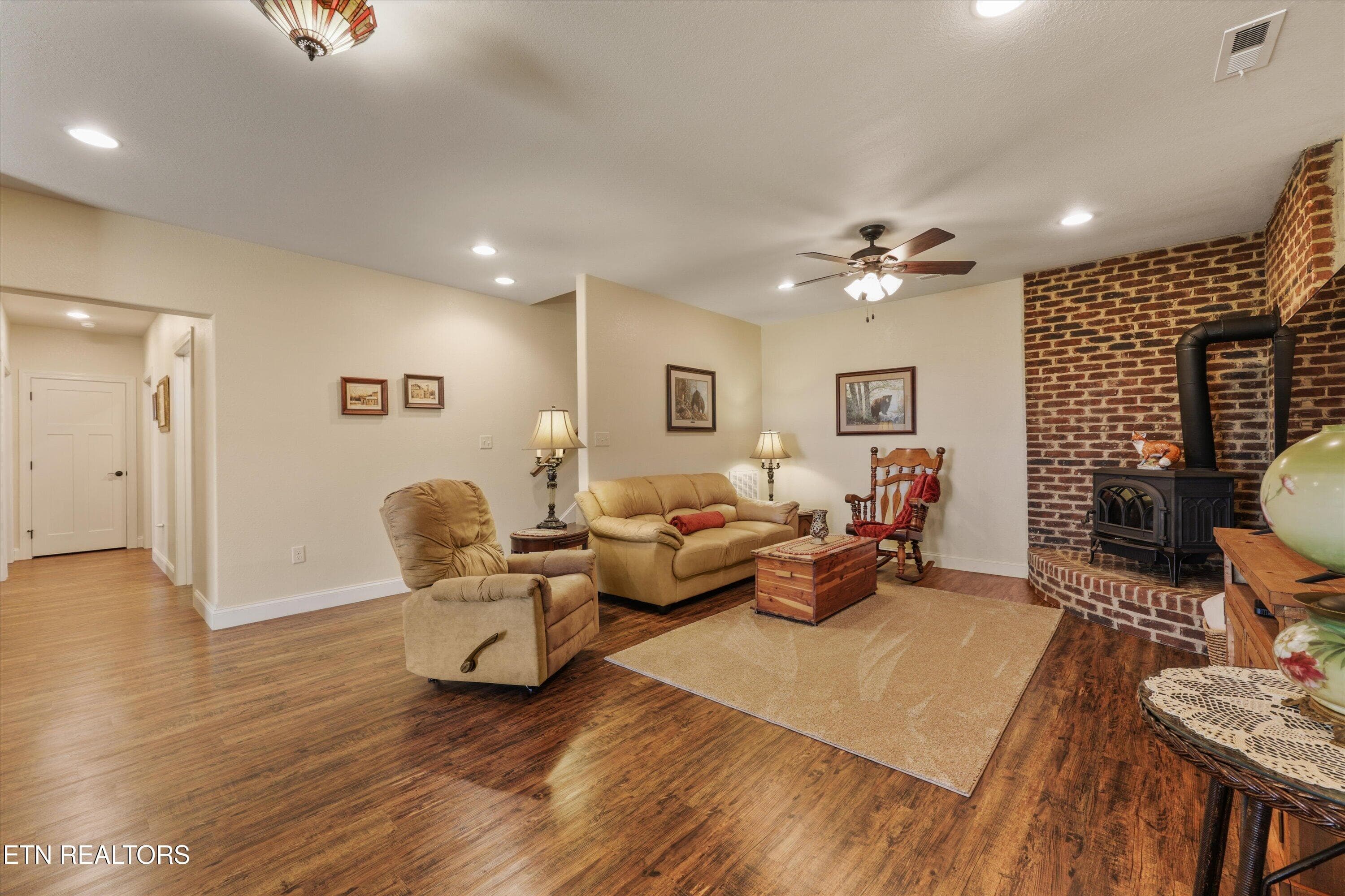23-2278 Lower Rinehart Rd 026 - 2278 Lower Rinehart Rd, Dandridge, TN 37725