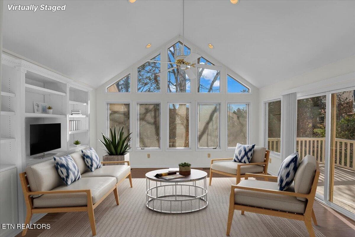 Main Level Sunroom - 905 Glennshire Drive, Knoxville, TN 37923, Knoxville
