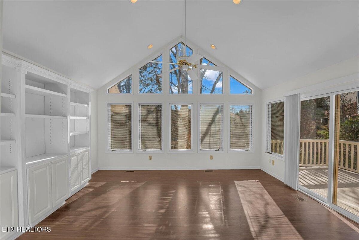 Main Level Sunroom - 905 Glennshire Drive, Knoxville, TN 37923, Knoxville