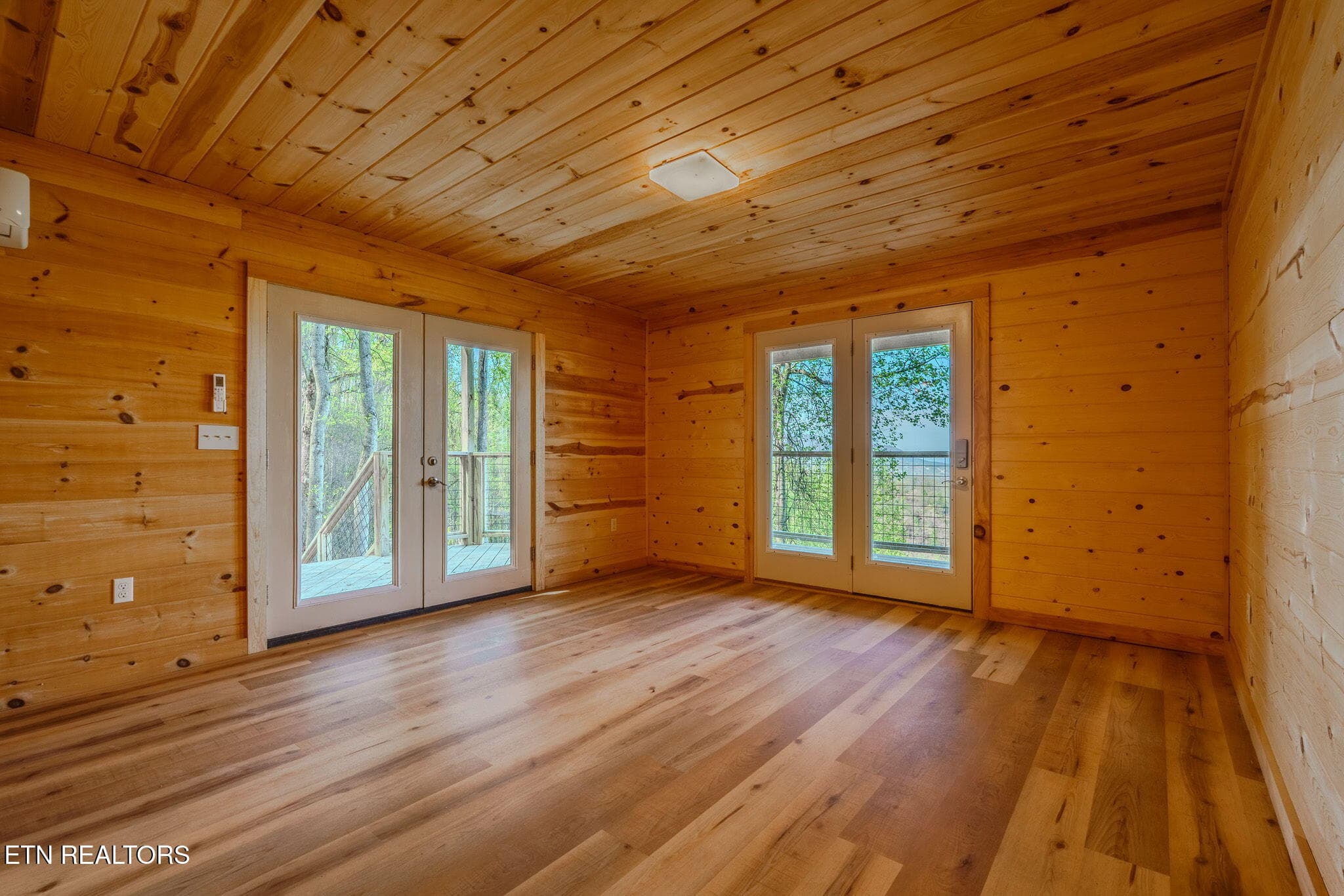 22 - 2821 Overholt Tr, Sevierville, TN 37862
