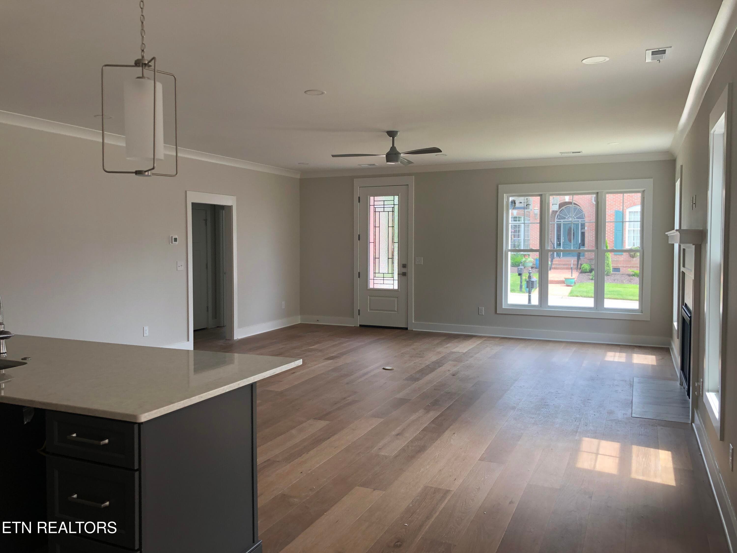 Great Room (2) - 85 Royal Troon Circle, Oak Ridge, TN 37830