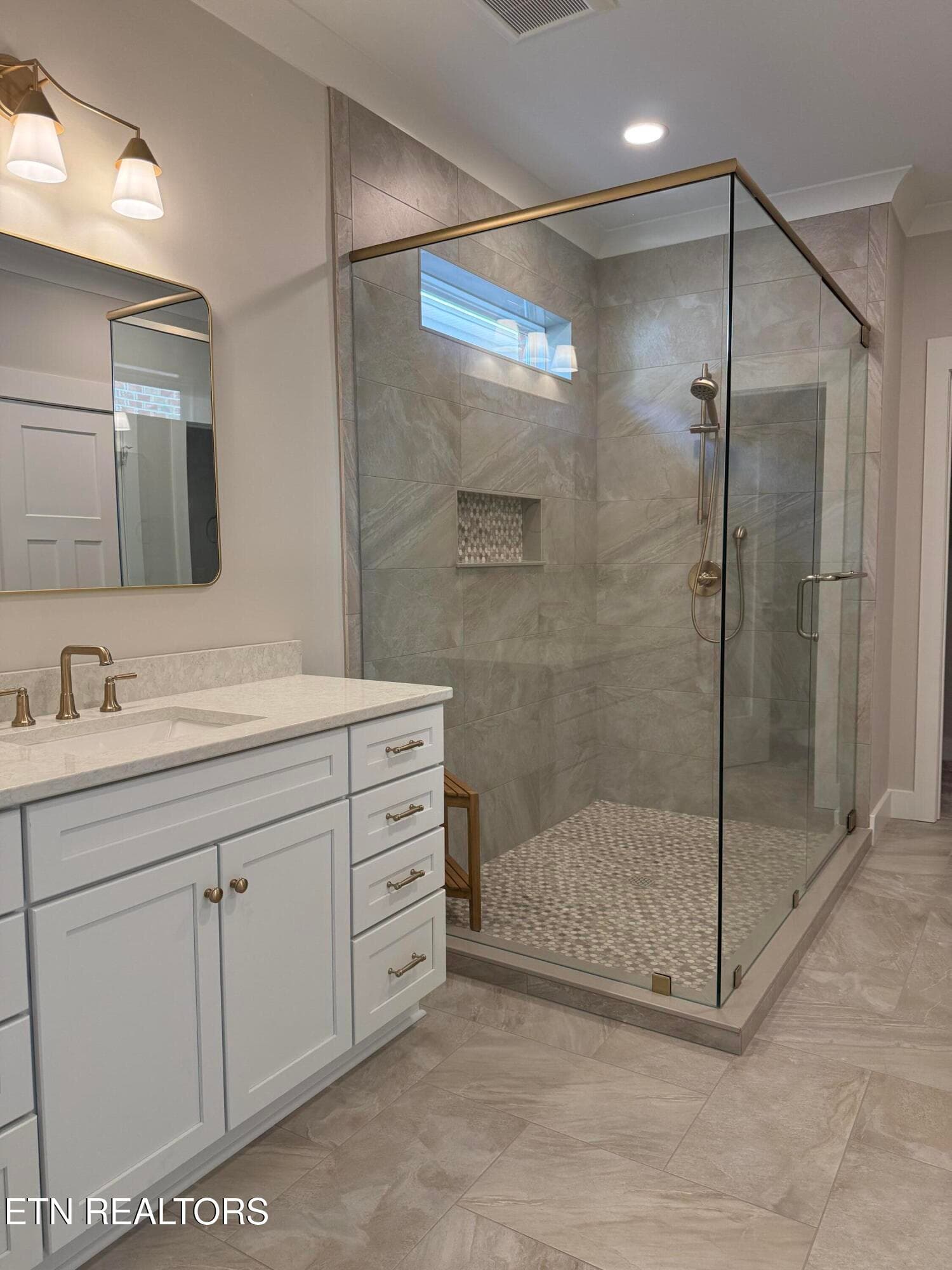 MBA - 85 Royal Troon Circle, Oak Ridge, TN 37830