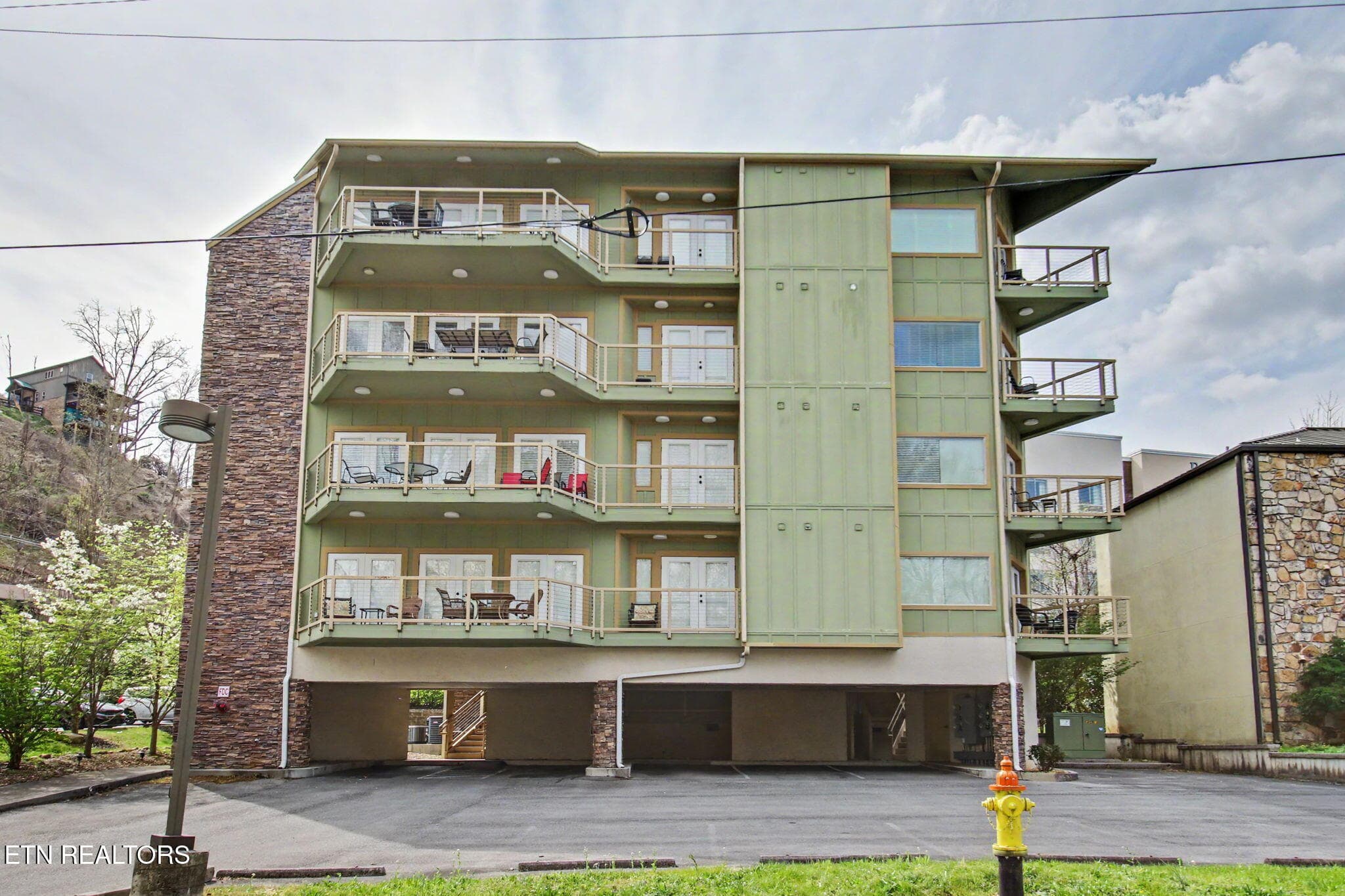 513 McCarter Rd 4 m, Gatlinburg, TN 37738