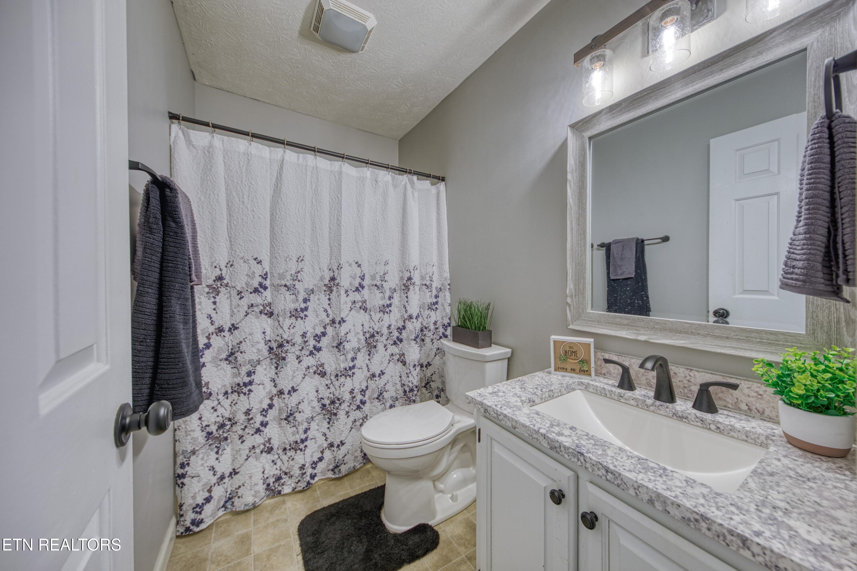 0H3A7966_21 - 915 Miles Court, Knoxville, TN 37923, Knoxville