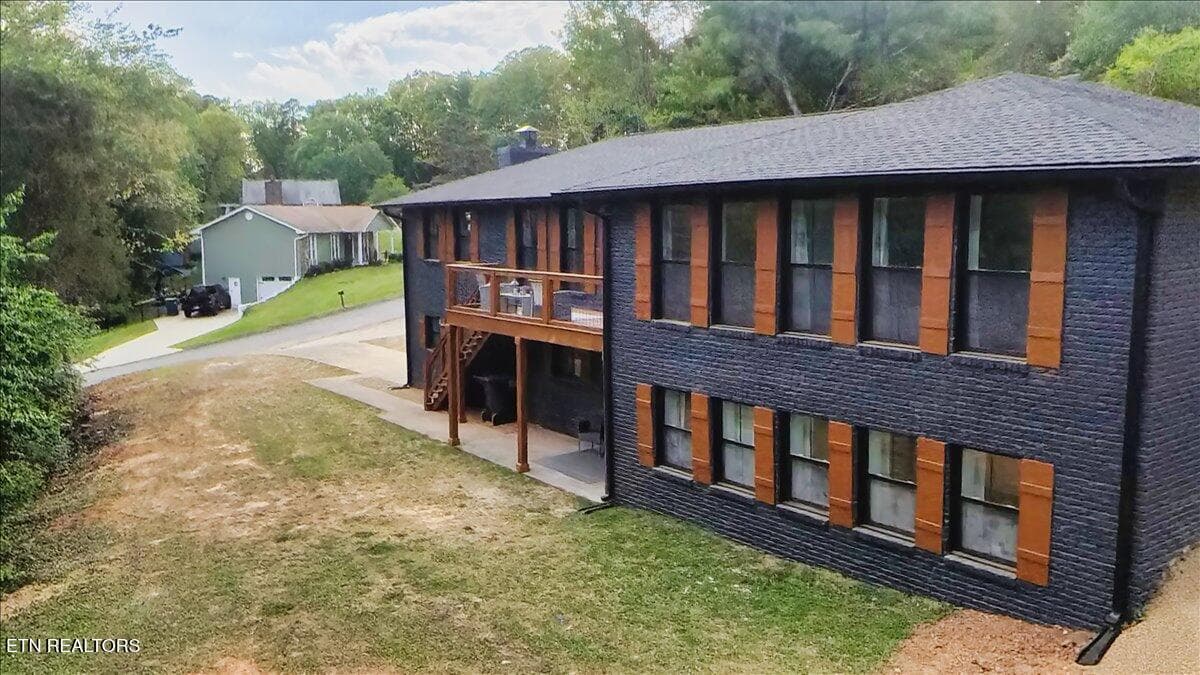 1610 Pinebark Drive, Knoxville, TN 37931