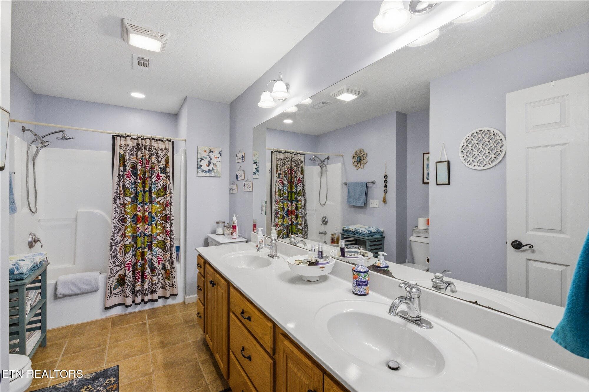 17-404-Ashbury-Cir-Sweetwater-TN-17 - 404 Ashbury Circle, Sweetwater, TN 37874