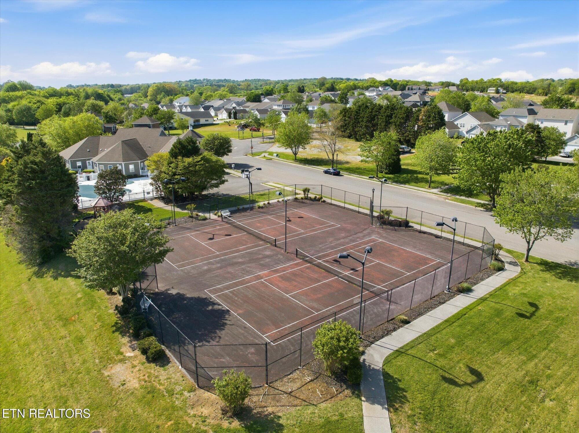 40-404-Ashbury-Cir-Sweetwater-TN-40 - 404 Ashbury Circle, Sweetwater, TN 37874
