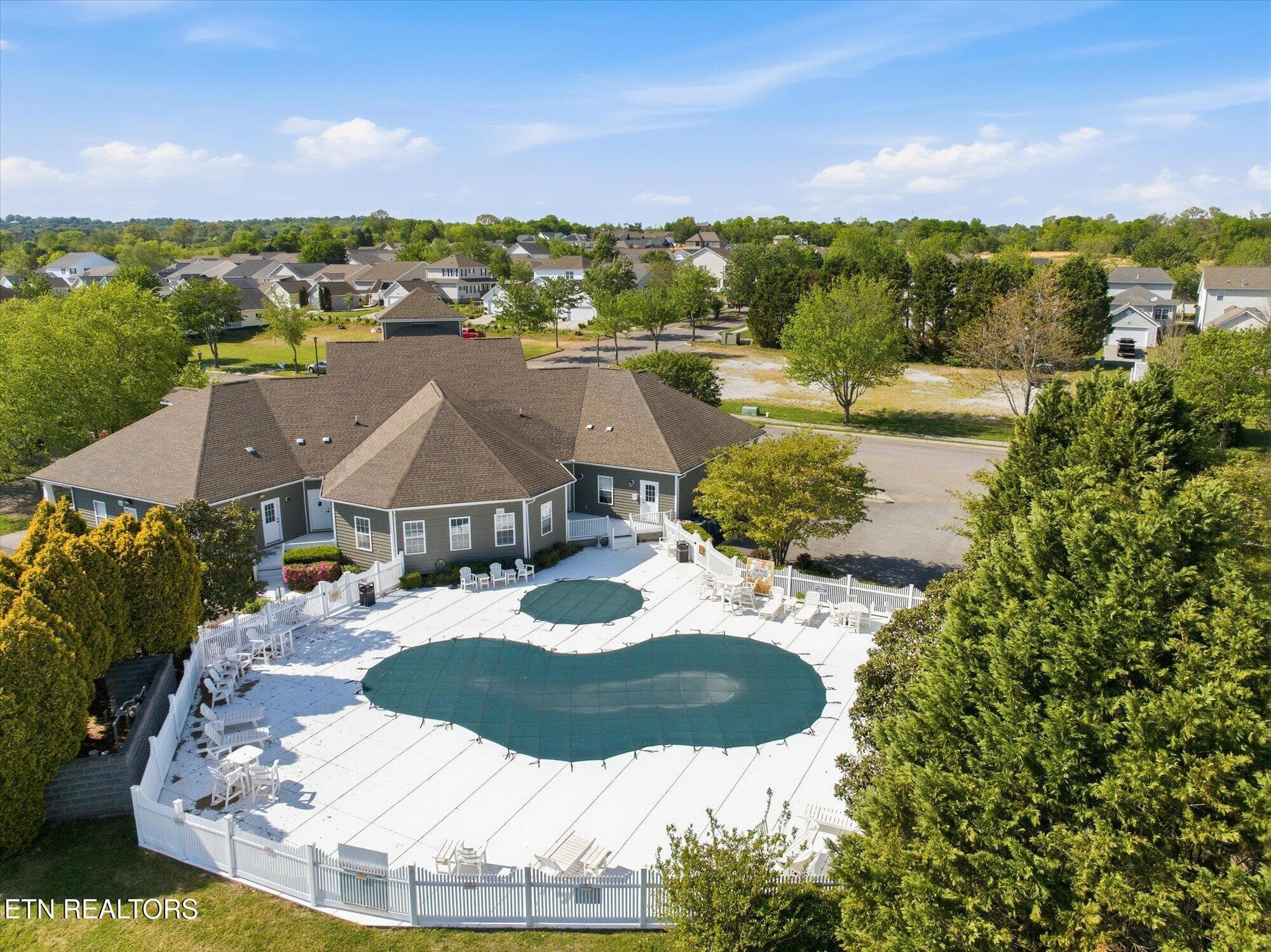 41-404-Ashbury-Cir-Sweetwater-TN-41 - 404 Ashbury Circle, Sweetwater, TN 37874