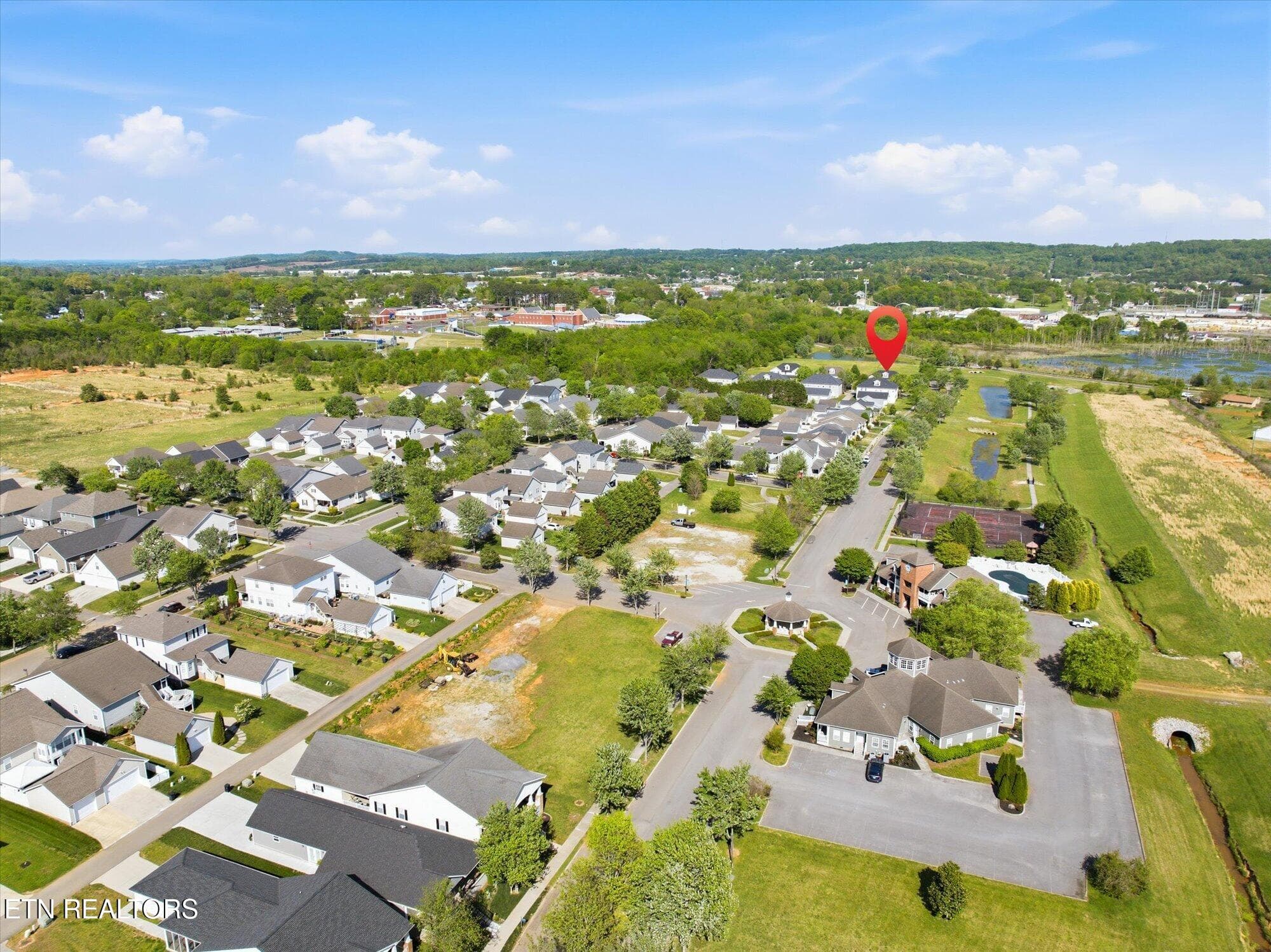 43-404-Ashbury-Cir-Sweetwater-TN-43 - 404 Ashbury Circle, Sweetwater, TN 37874