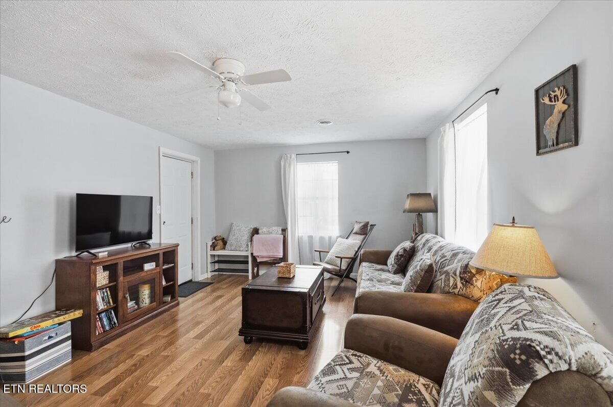 30-011_7K9A0286 - 1422 Tipton Station Rd, Knoxville, TN 37920