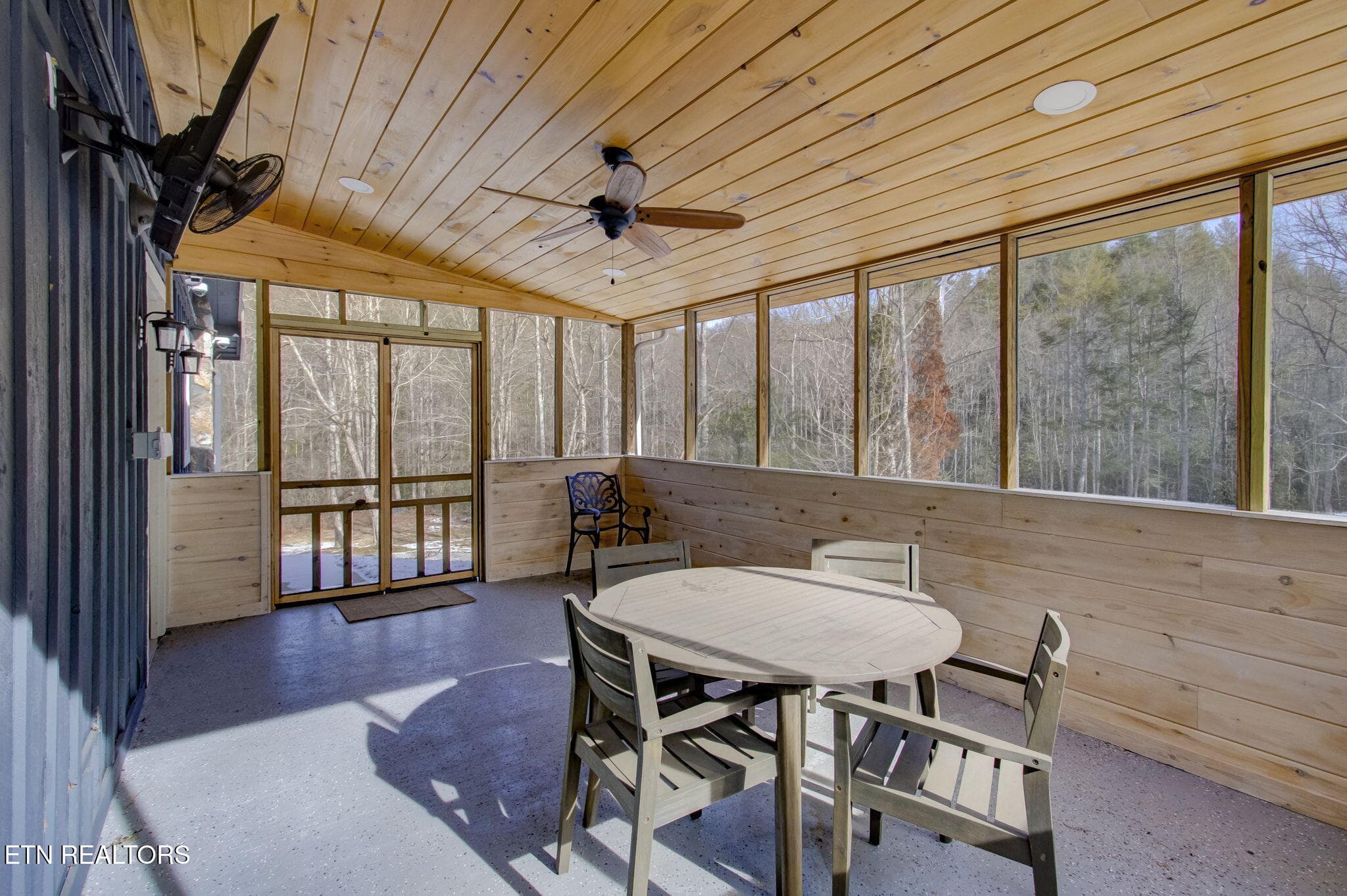 Lovely Screened Porch - 2050 E Millers Cove Rd, Walland, TN 37886