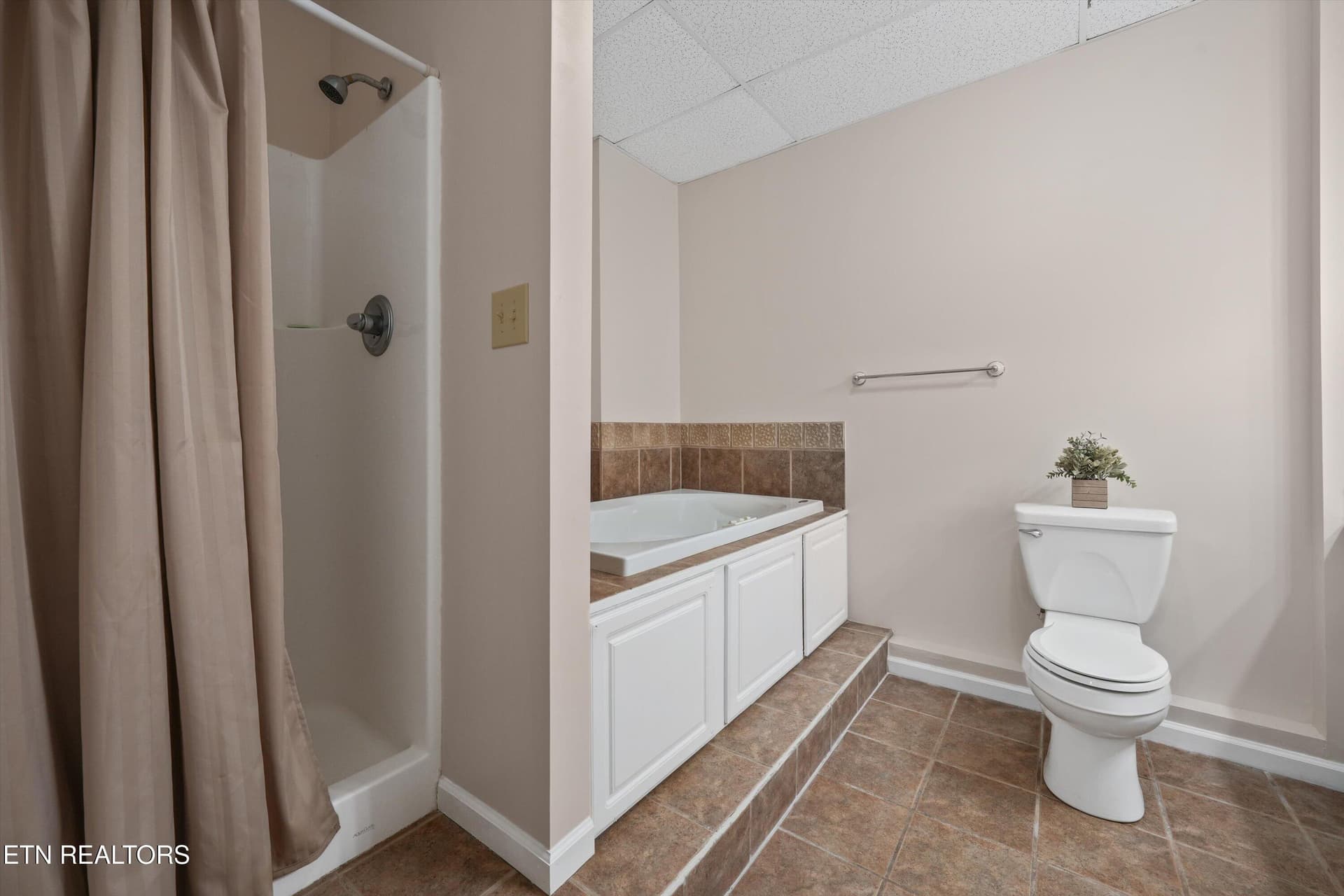 32-2869 Persian Ln29 - 2869 Persian Lane, New Market, TN 37820
