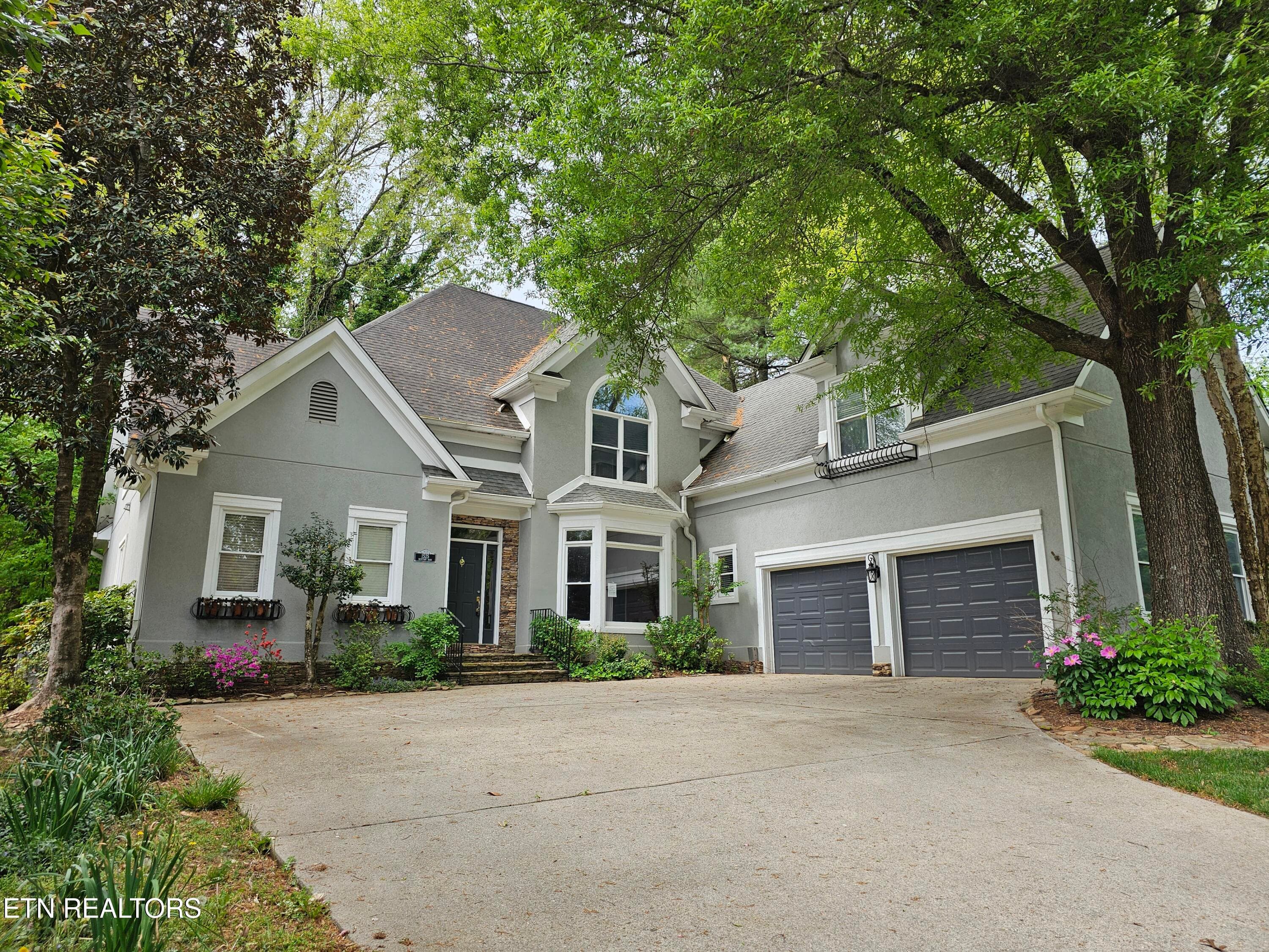 1525 Westport Rd, Knoxville, TN 37922