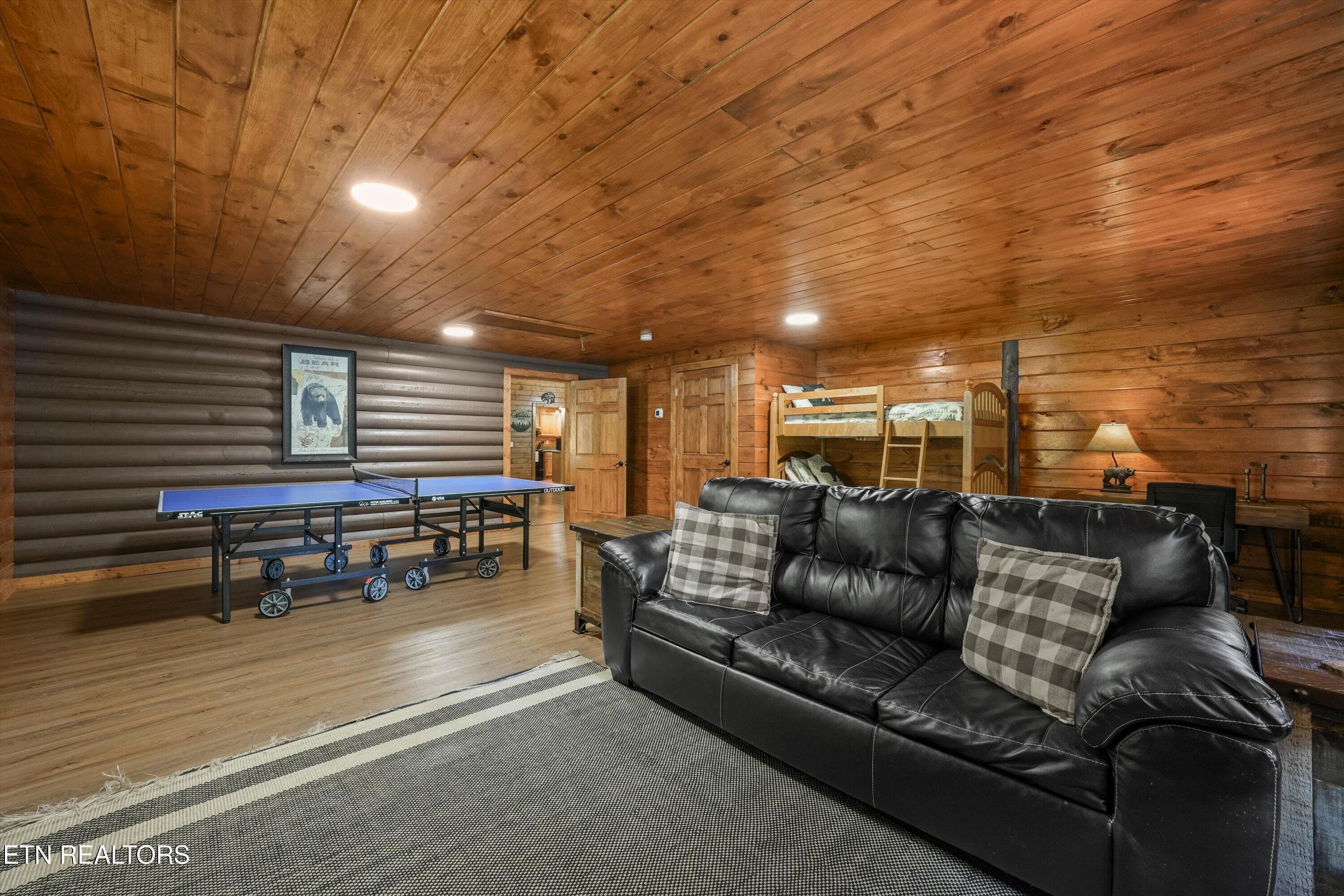 TV Seating Area & Ping Pong Table - 716 Country Oaks Drive, Pigeon Forge, TN 37863