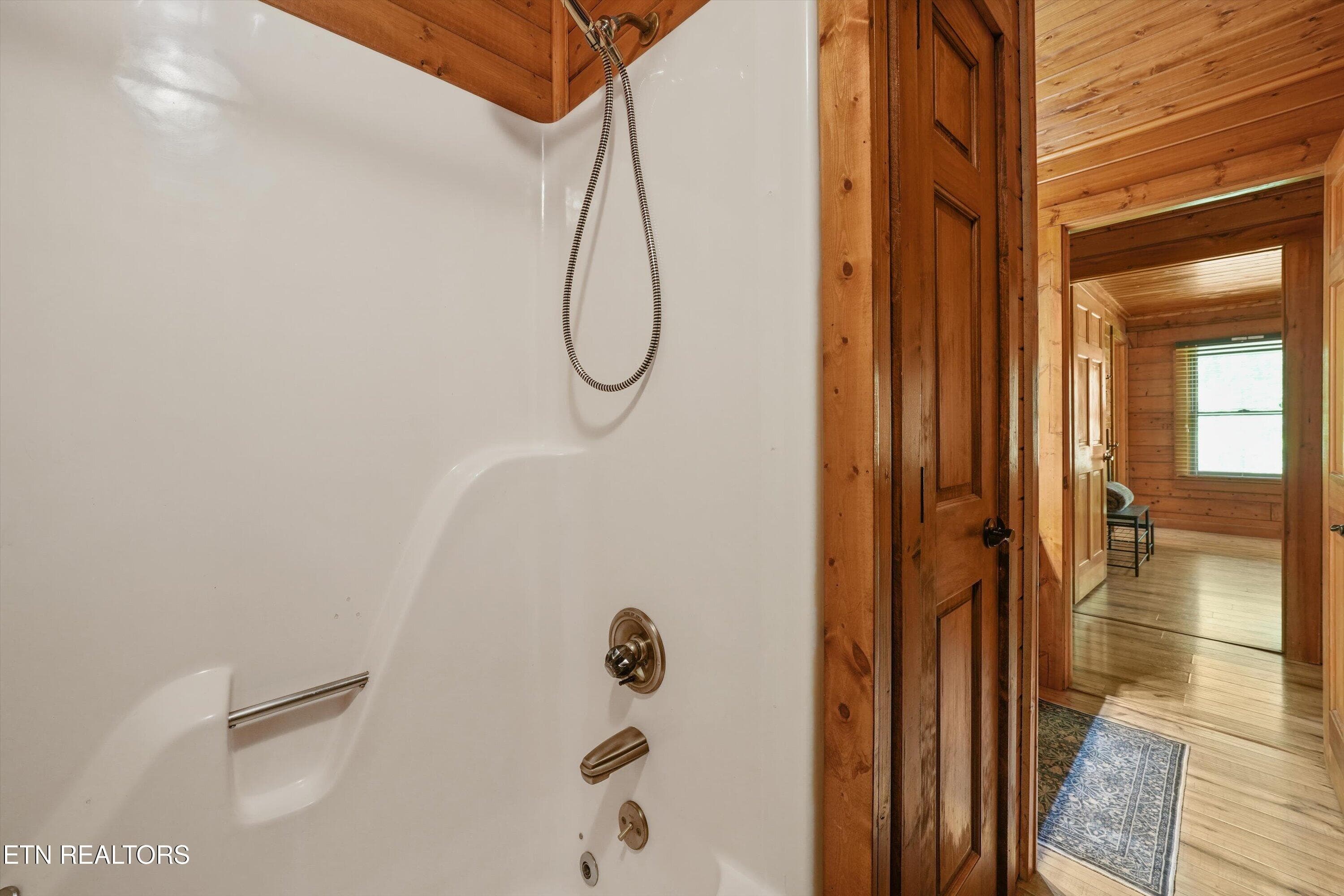 Walk-in Shower in BA 2 - 716 Country Oaks Drive, Pigeon Forge, TN 37863