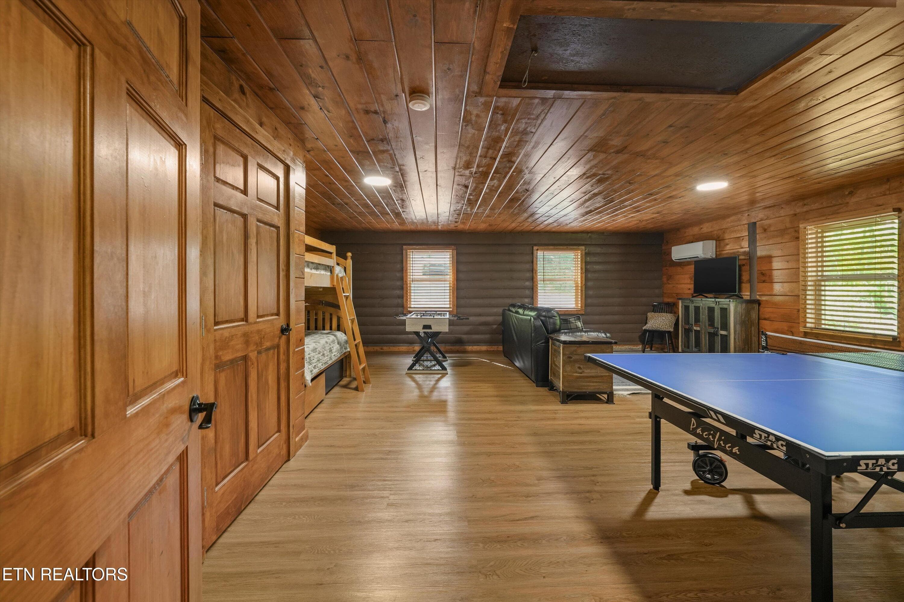 Combo Rec Room & Bedroom 3 - 716 Country Oaks Drive, Pigeon Forge, TN 37863
