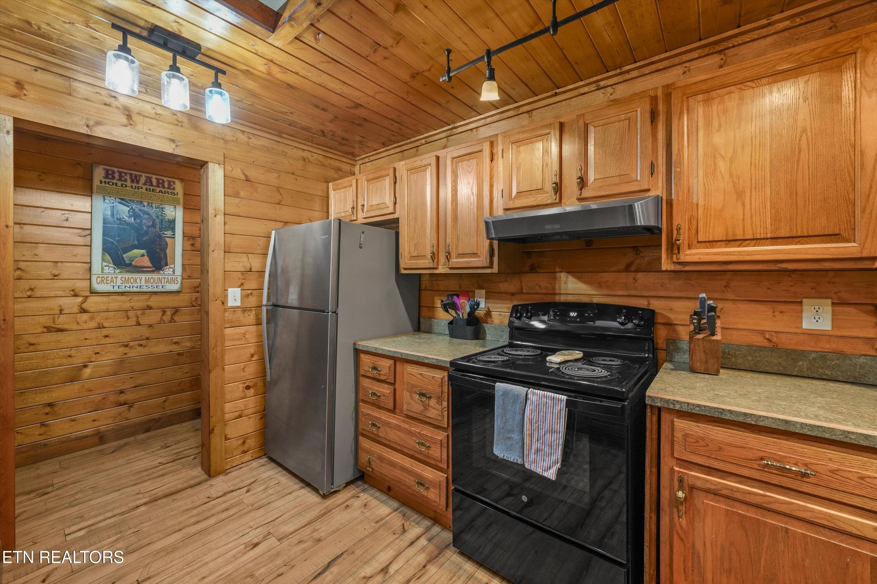 13-716 Country Oaks Dr14 - 716 Country Oaks Drive, Pigeon Forge, TN 37863