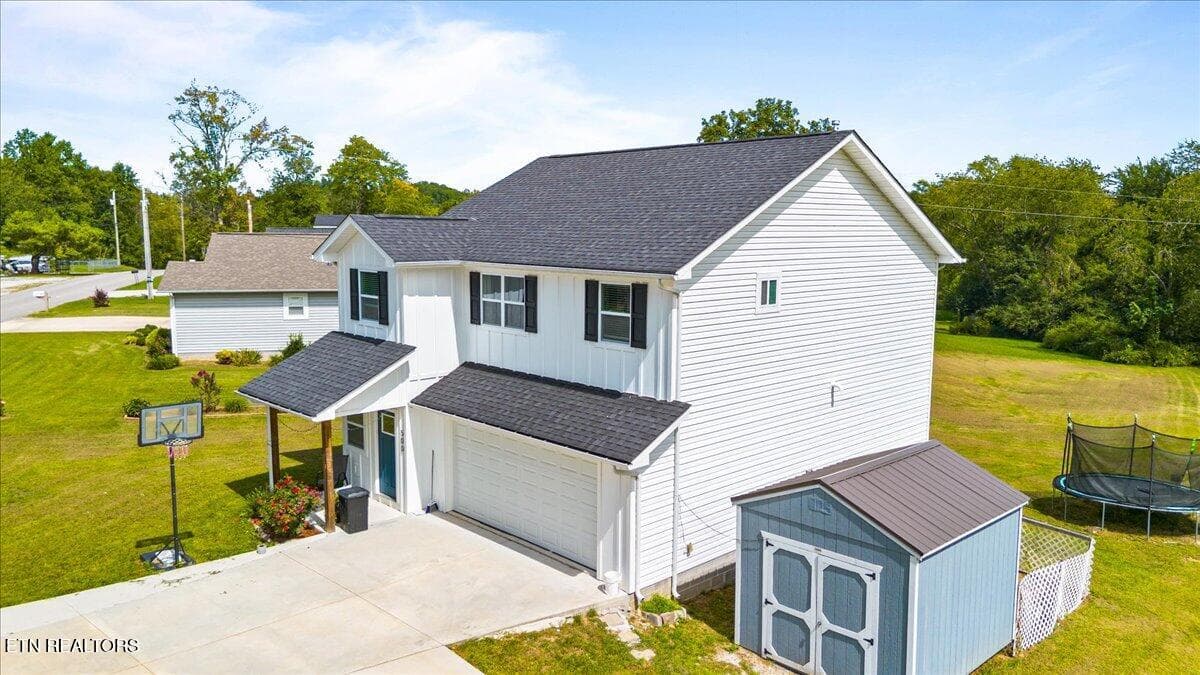 02-Stanley St - 500 Stanley St, Oneida, TN 37841