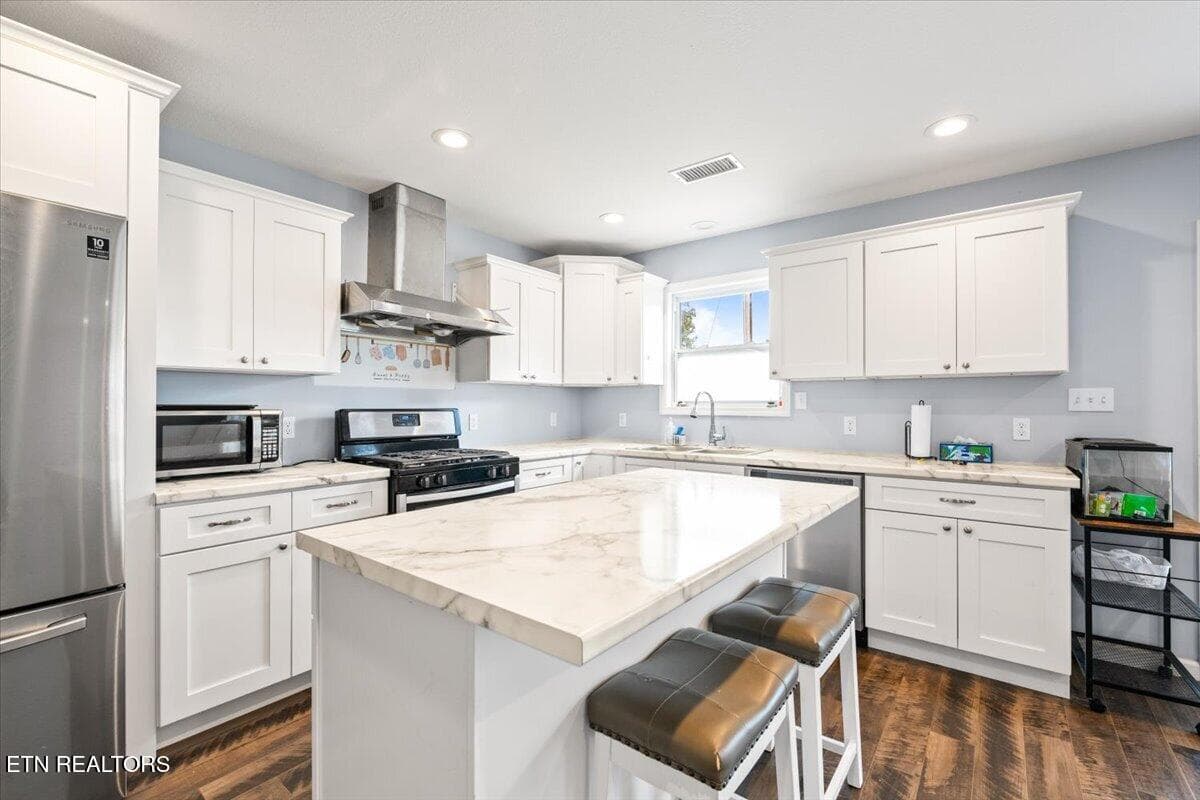 07-Stanley St - 500 Stanley St, Oneida, TN 37841