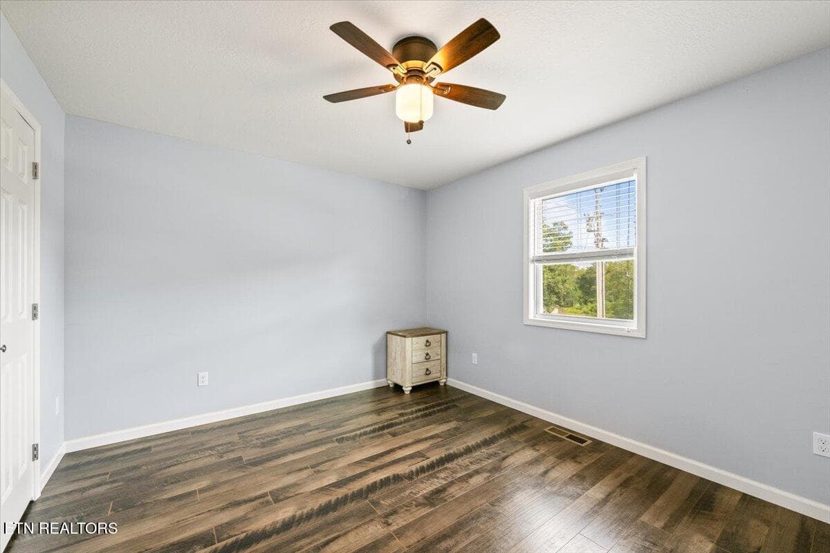 27-Stanley St - 500 Stanley St, Oneida, TN 37841