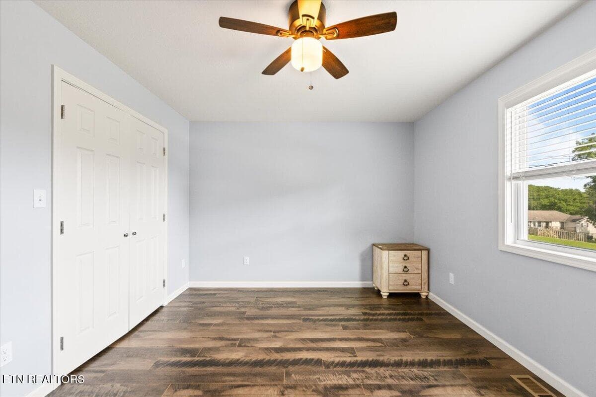 28-Stanley St - 500 Stanley St, Oneida, TN 37841