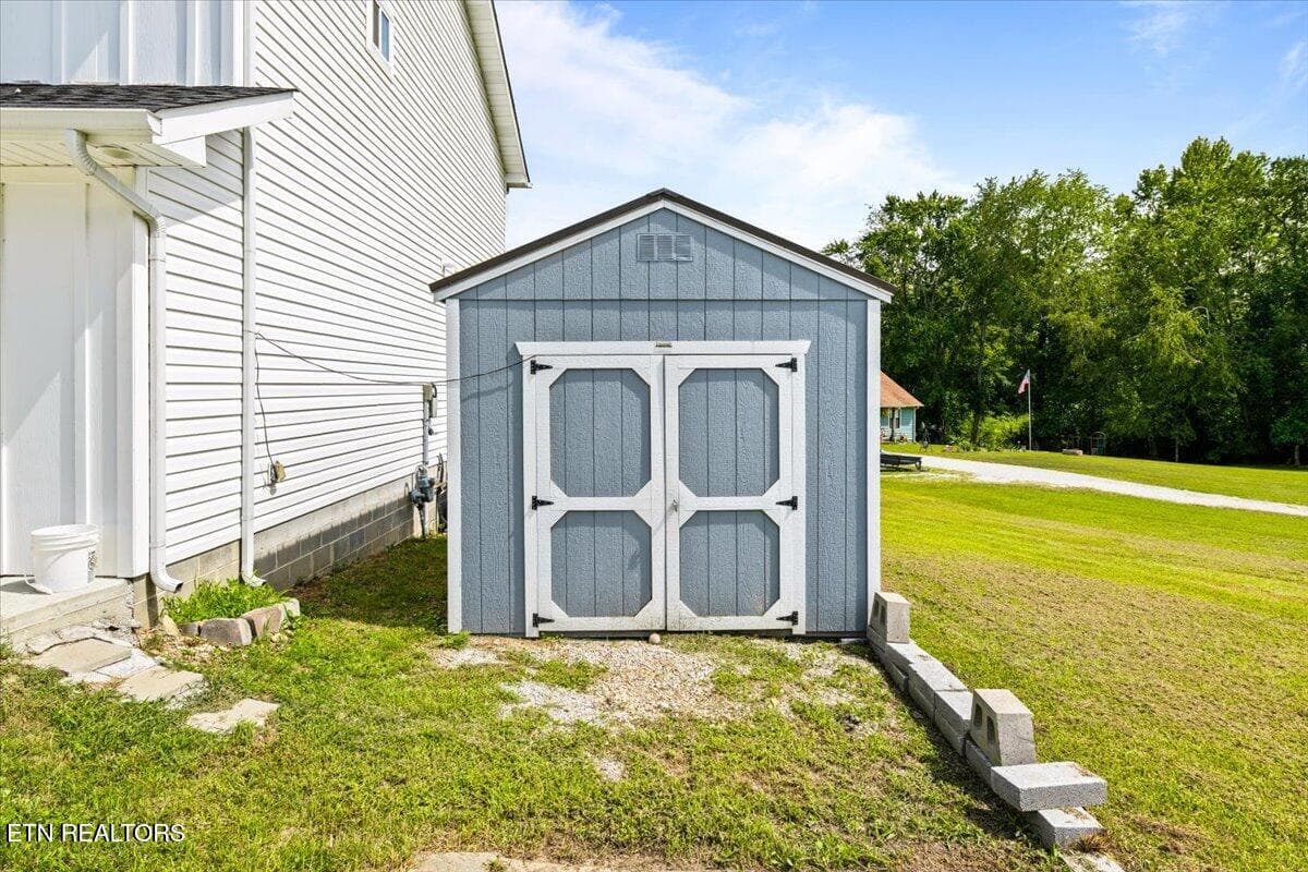42-Stanley St - 500 Stanley St, Oneida, TN 37841