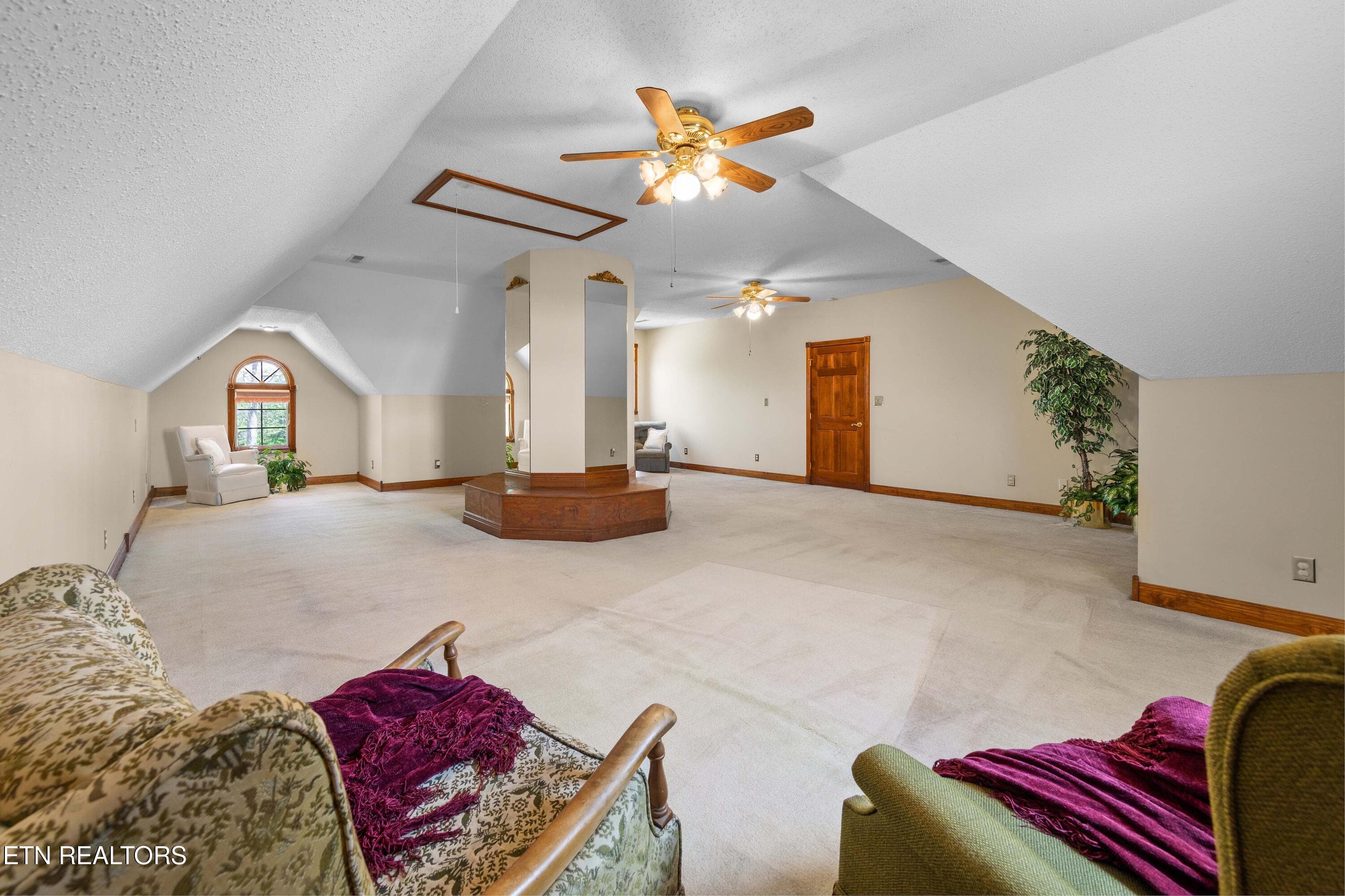 030A1442 - 300 Lowe Rd, Huntsville, TN 37756