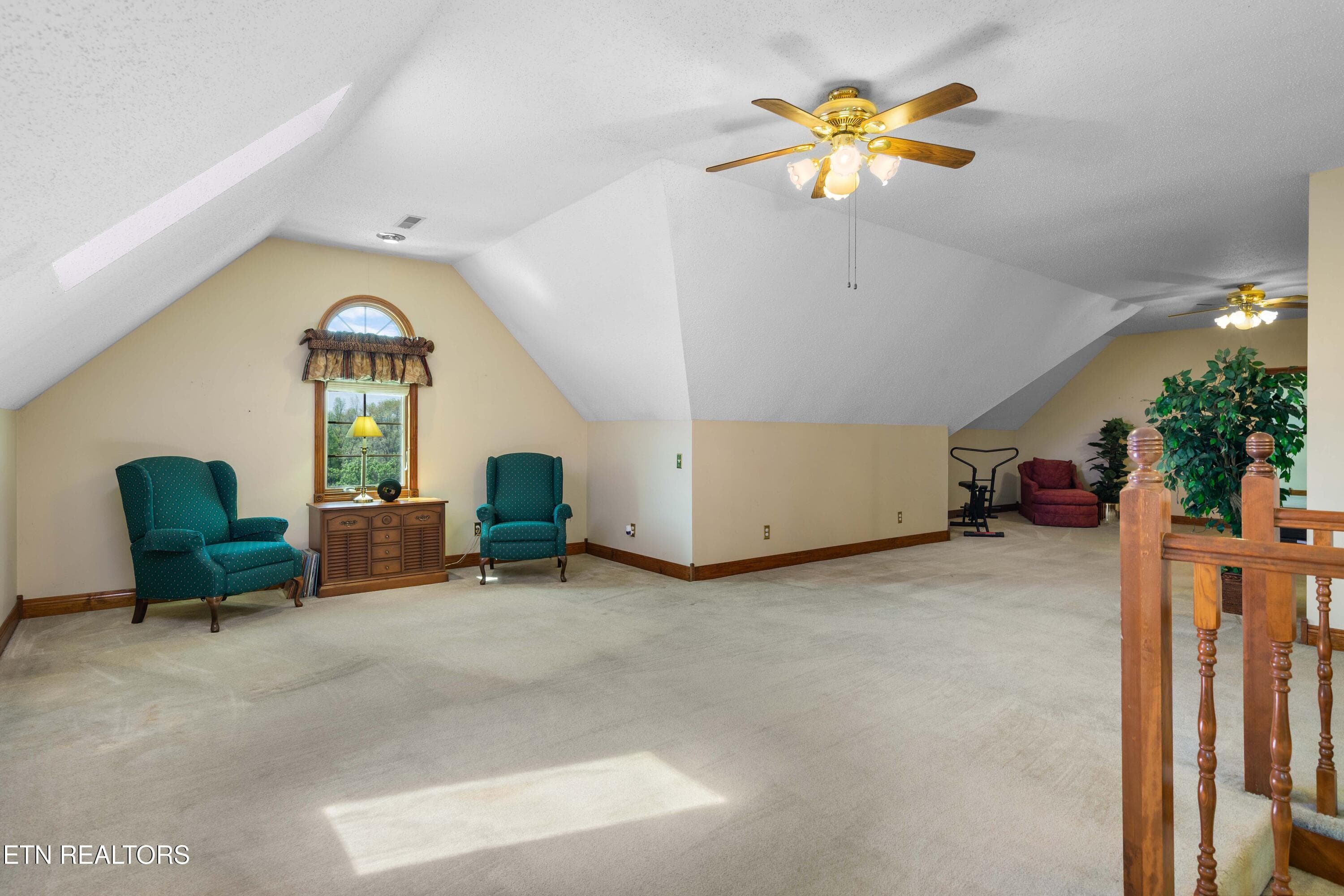 030A1466 - 300 Lowe Rd, Huntsville, TN 37756