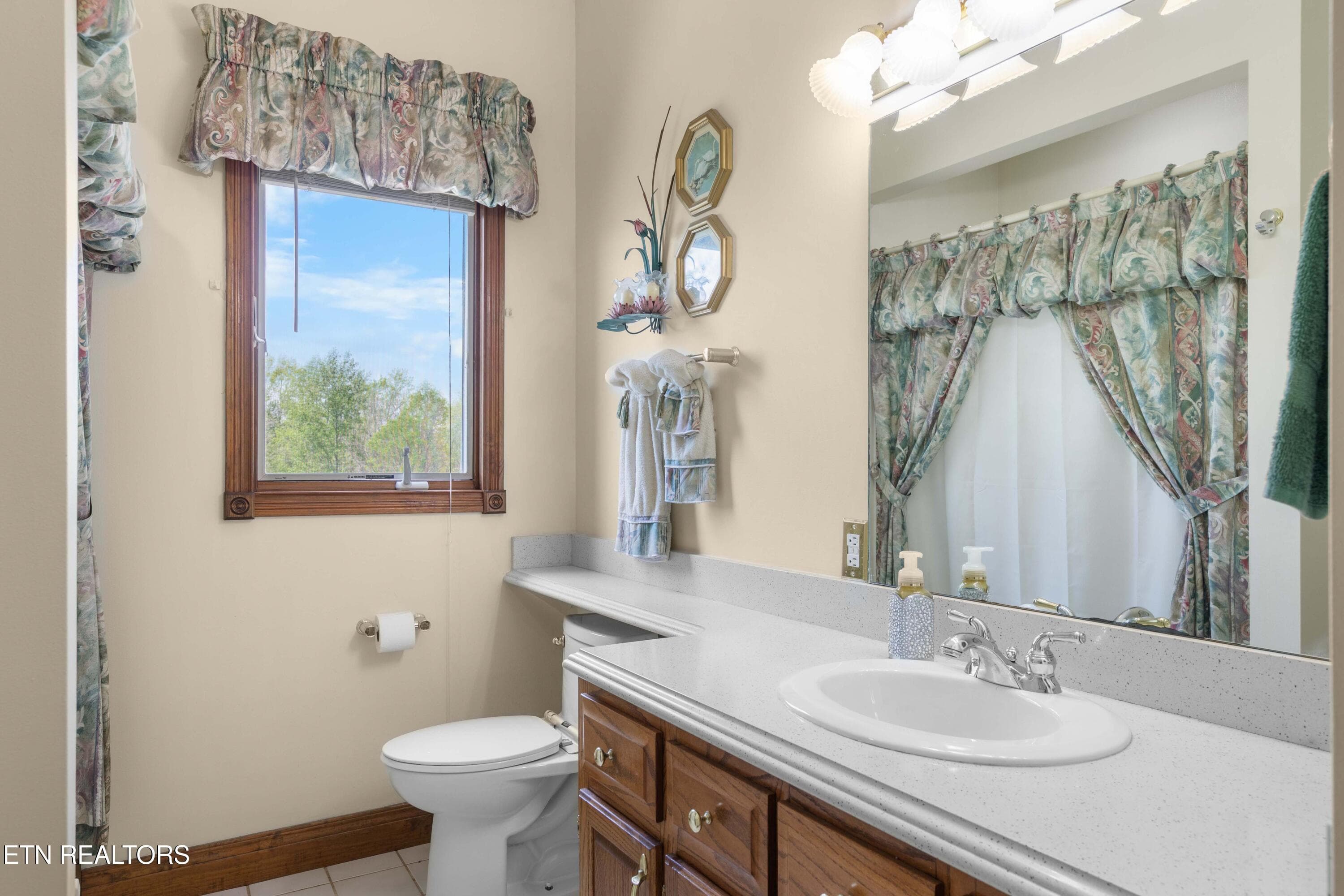 030A1687 - 300 Lowe Rd, Huntsville, TN 37756
