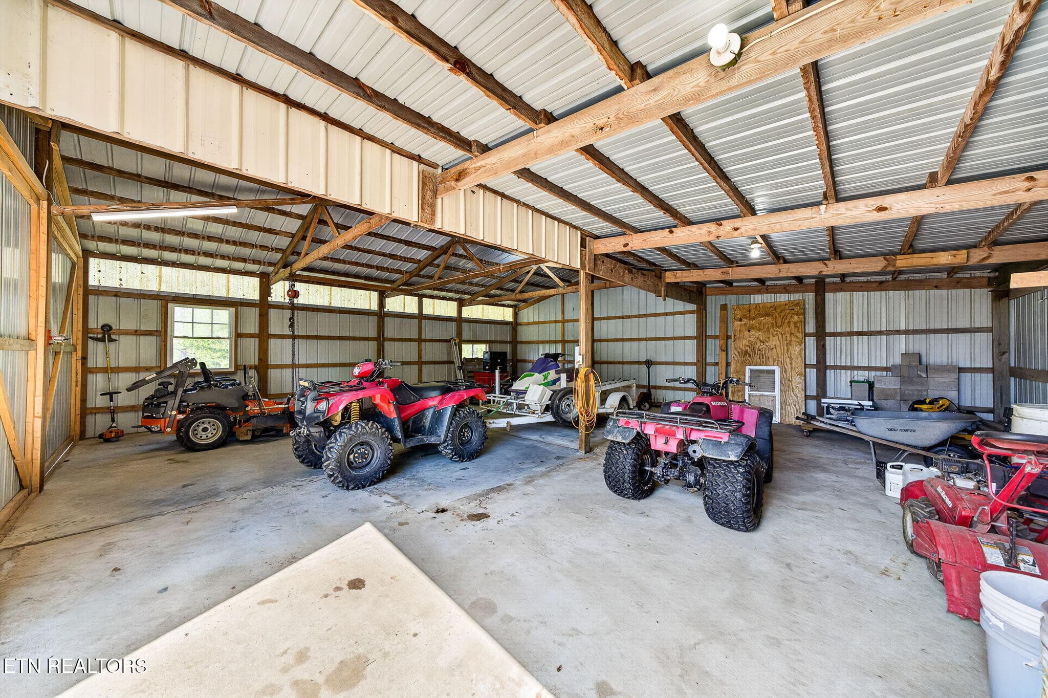 17-web-or-mls-7668 Plateau Rd_081_TNPC - 7668 Plateau Rd, Crossville, TN 38571
