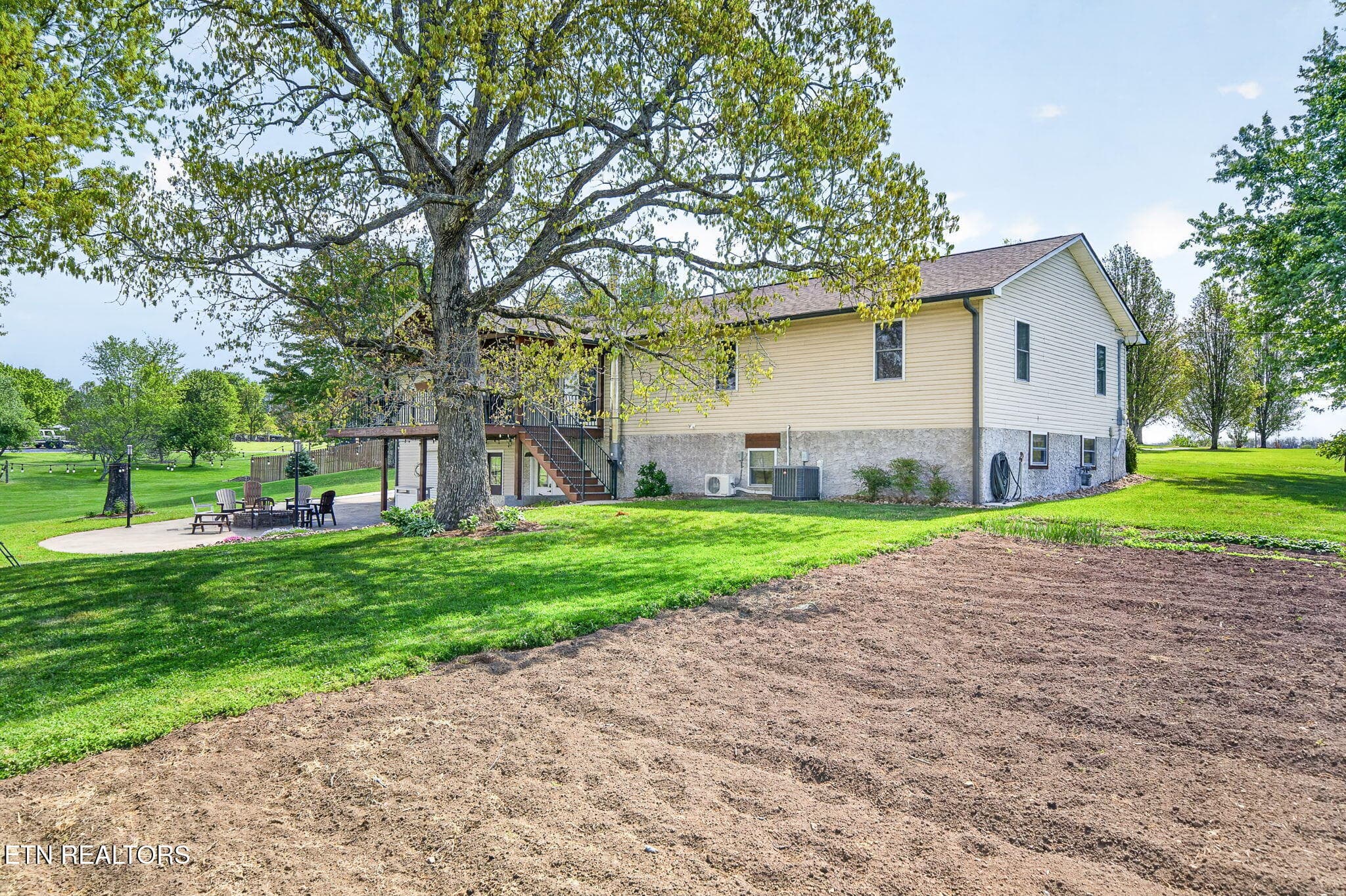 20-web-or-mls-7668 Plateau Rd_100_TNPC - 7668 Plateau Rd, Crossville, TN 38571