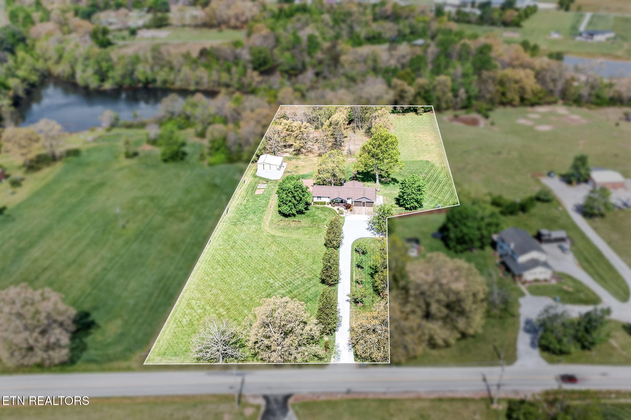 58-web-or-mls-7668 Plateau Rd_287_TNPC-E - 7668 Plateau Rd, Crossville, TN 38571